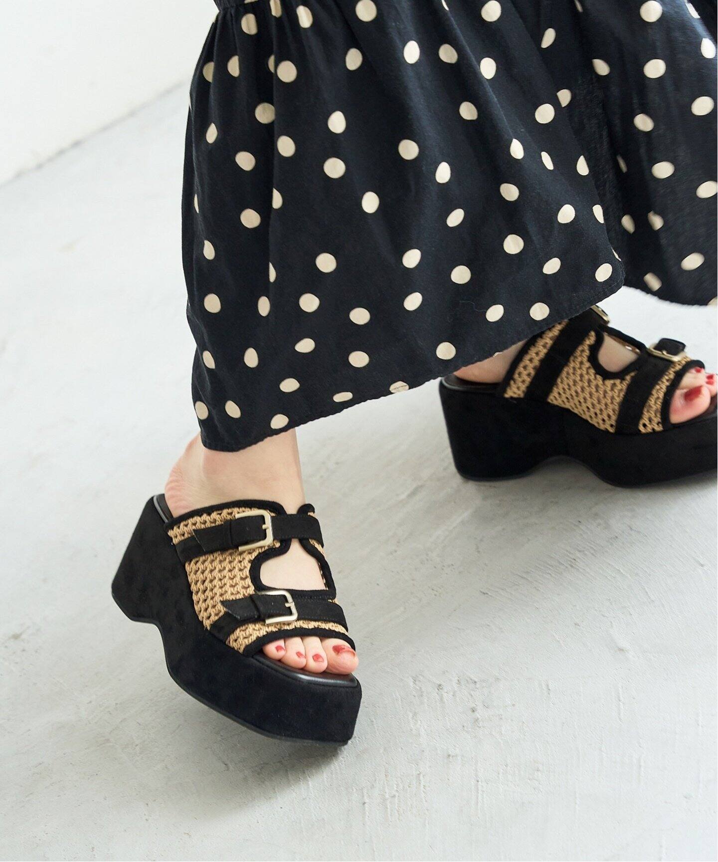 KARIN TAKUBO×LE TALON7.5cmWベルトミュールサンダル（サンダル）｜LE 