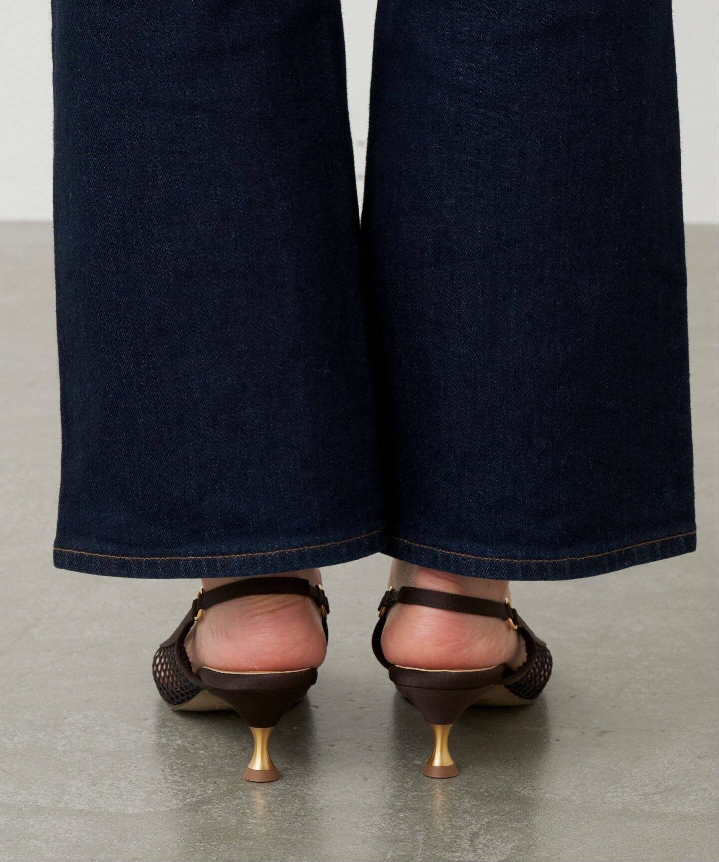 GRISE5cmポインテッドメッシュスリングバック（パンプス）｜LE TALON 