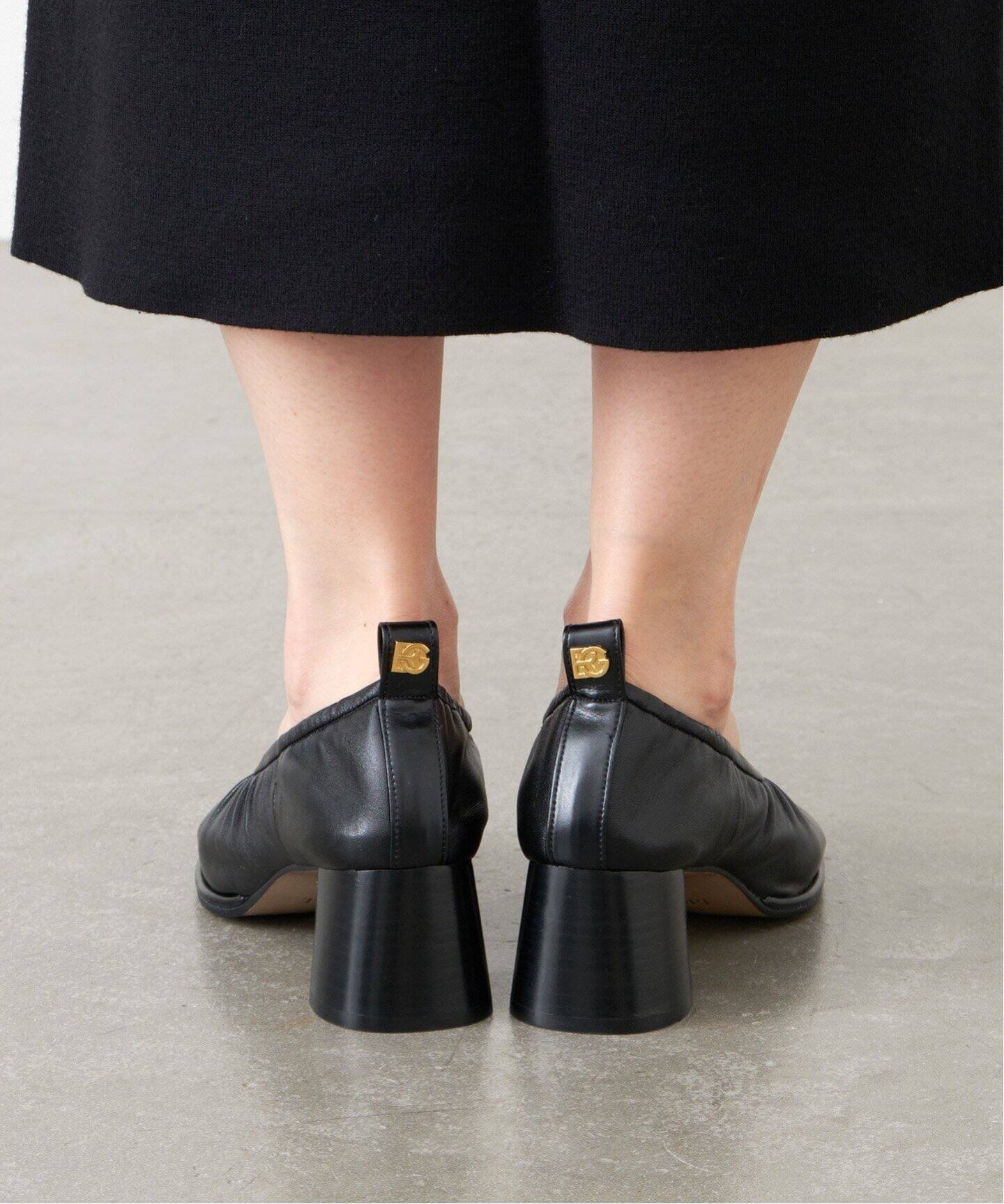 GRISE5.5cmレザーギャザーバレリーナ（パンプス）｜LE TALON（ル