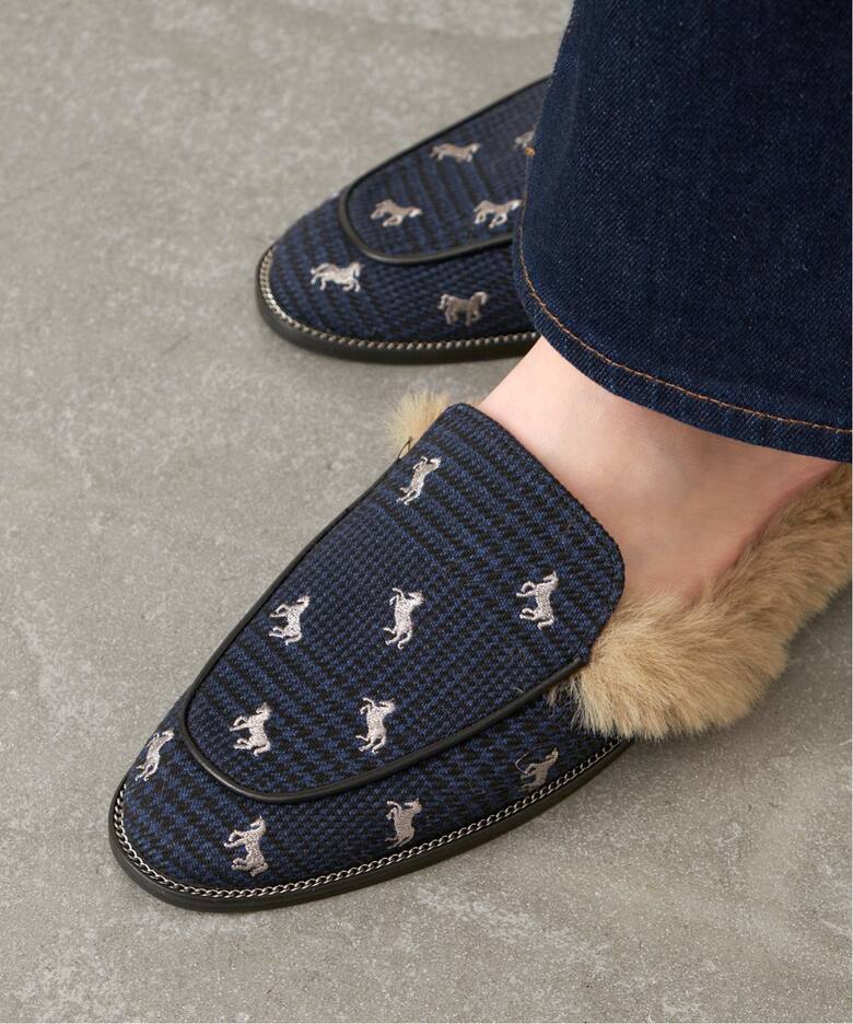 GRISEエンブロイダリーファースリッパ フラットシューズ LE TALON ル タロン の通販