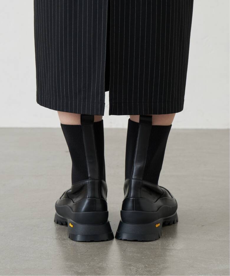 GRISEレザーVIBRAMバックリブショートブーツ（ブーティ・ショート 