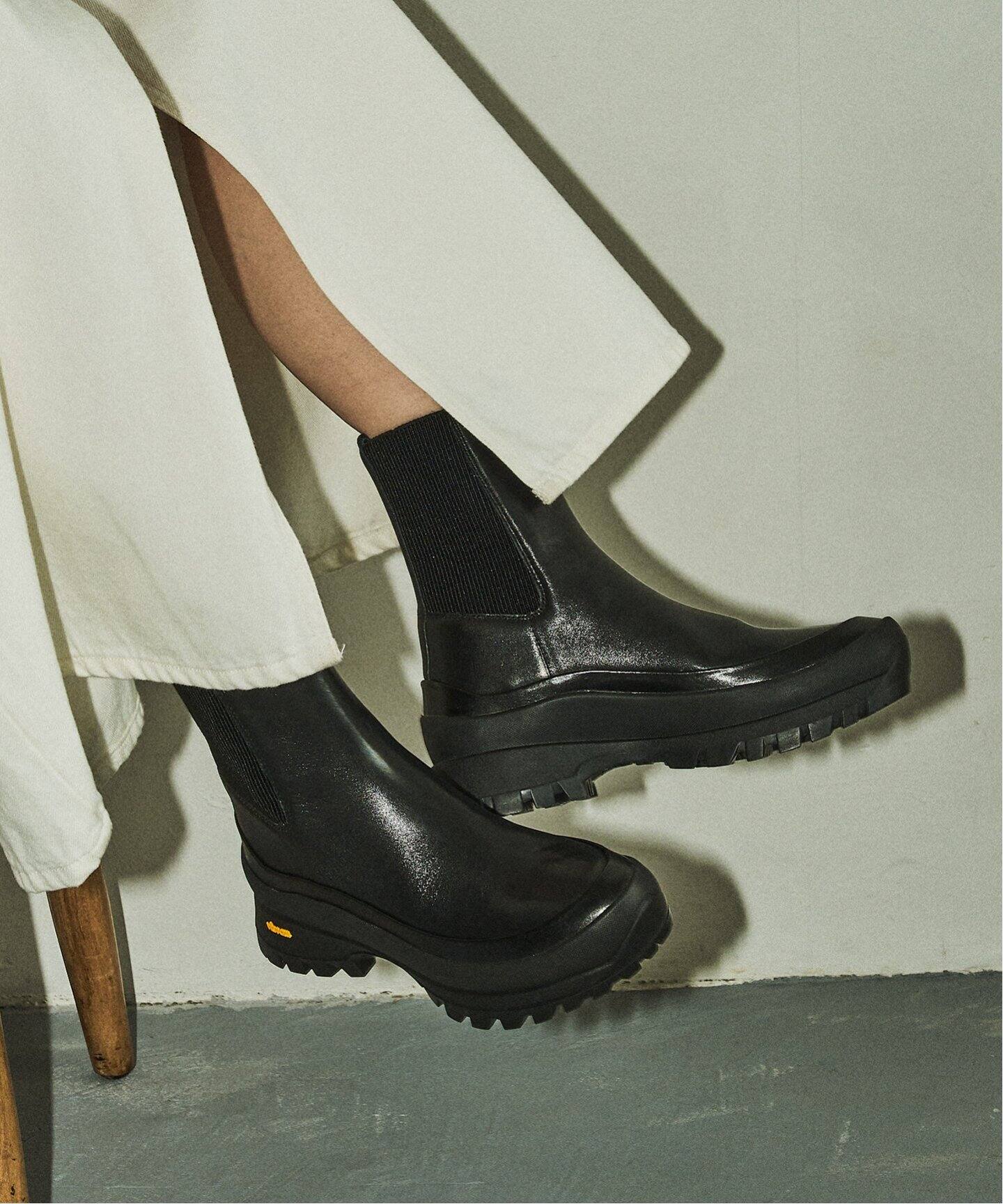 GRISEレザーVIBRAMバックリブショートブーツ（ブーティ・ショート  