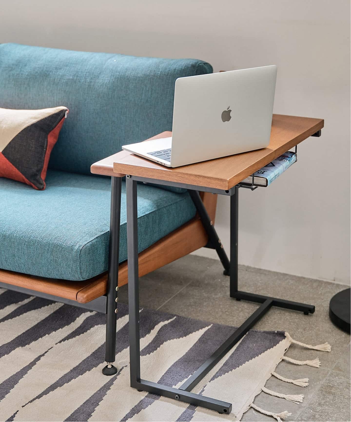 CURL SIDE TABLE カール サイドテーブル（テーブル）｜JOURNAL