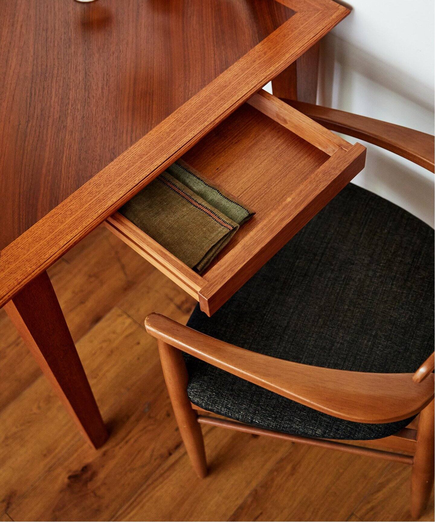 大型商品》WARNER DINING TABLE-S standard ワーナーダイニング 