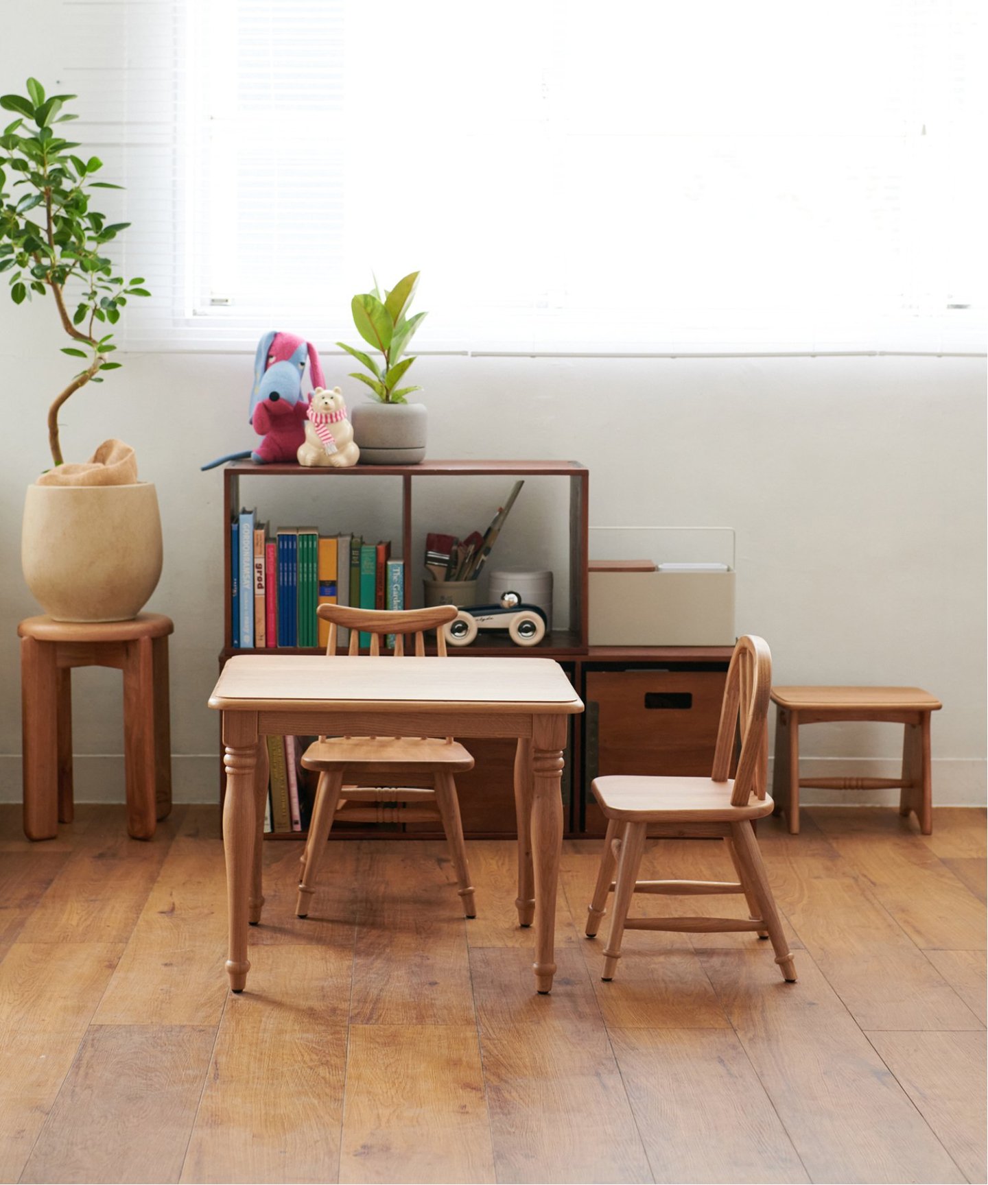 ADEL Tiny Step Stool アデル ステップ スツール(チェア)|ACME Furniture(アクメ ファニチャー)の通販 ...