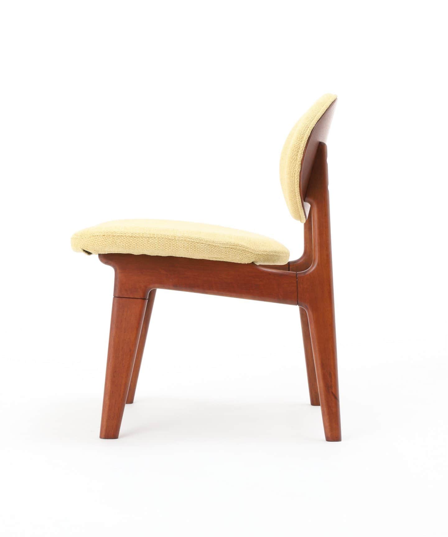 大型商品》TRESTLES LOUNGE CHAIR(Y) トラッセルラウンジチェア
