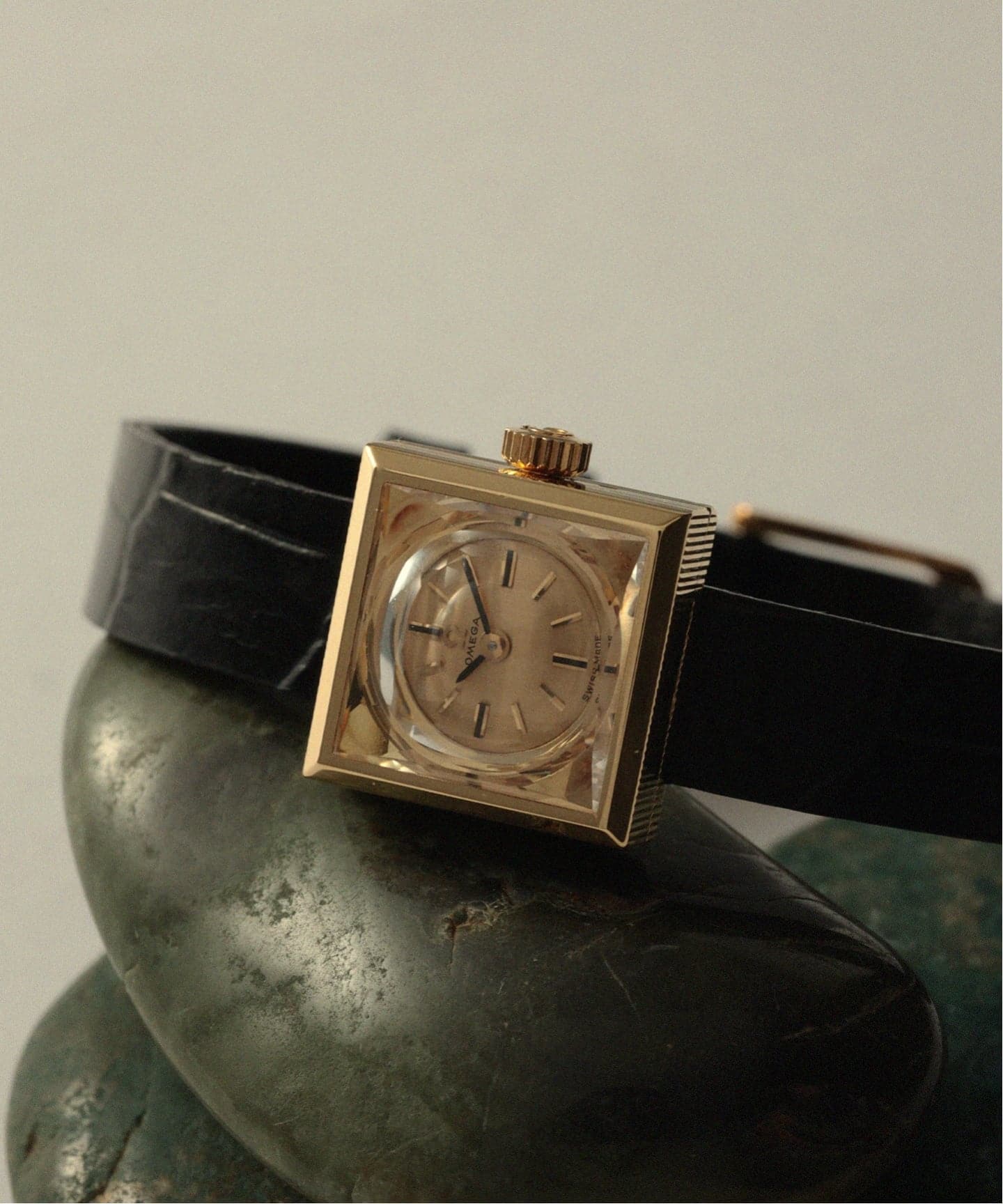 OMEGA Chameleon Type / Square Cut glass 18K YG（ヴィンテージ
