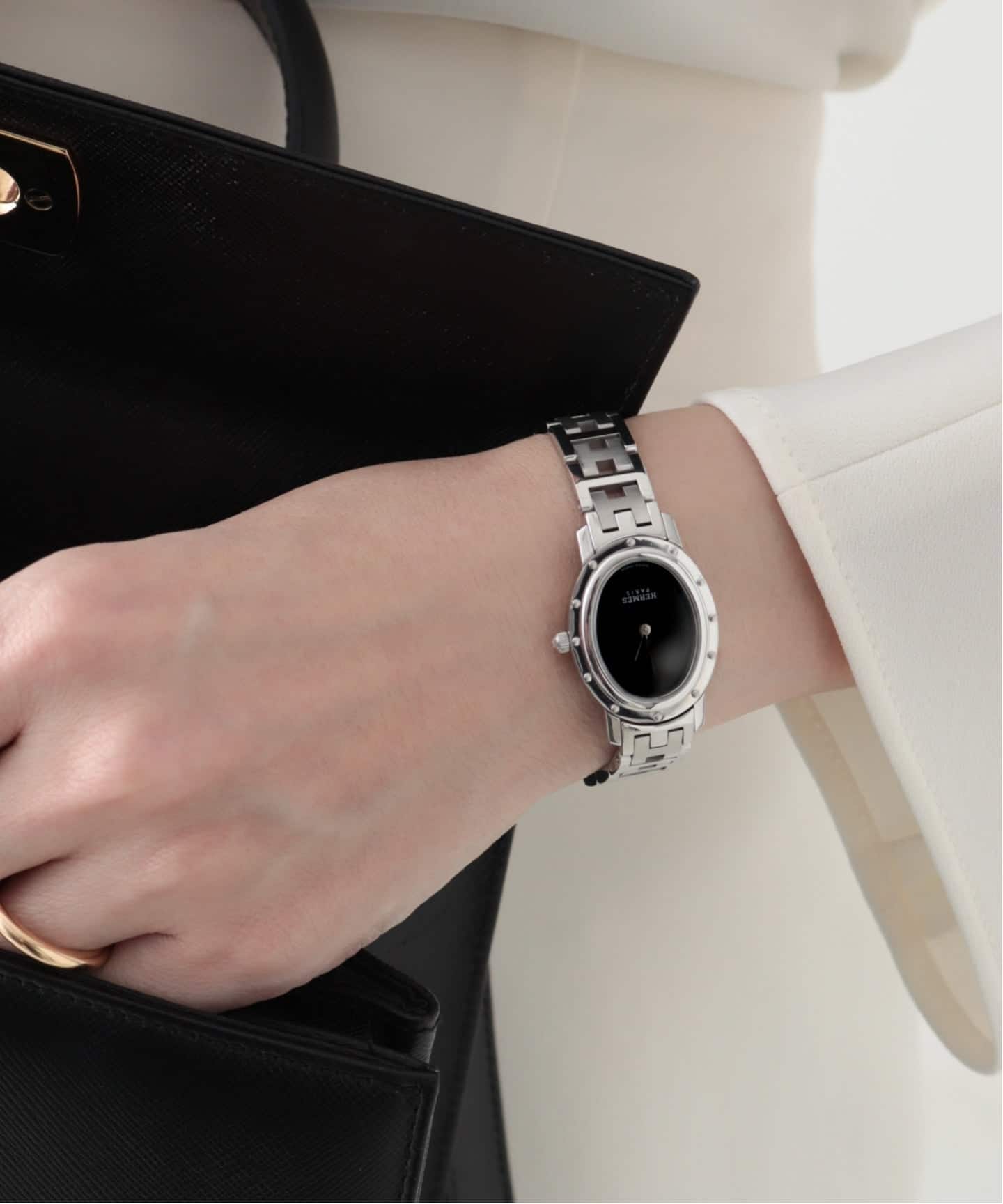 ほぼ新品　エルメス　カシシル　OPh オプh 黒　ナチュラル HERMES / エルメス】Clipper Oval Black（ヴィンテージ）｜HIROB