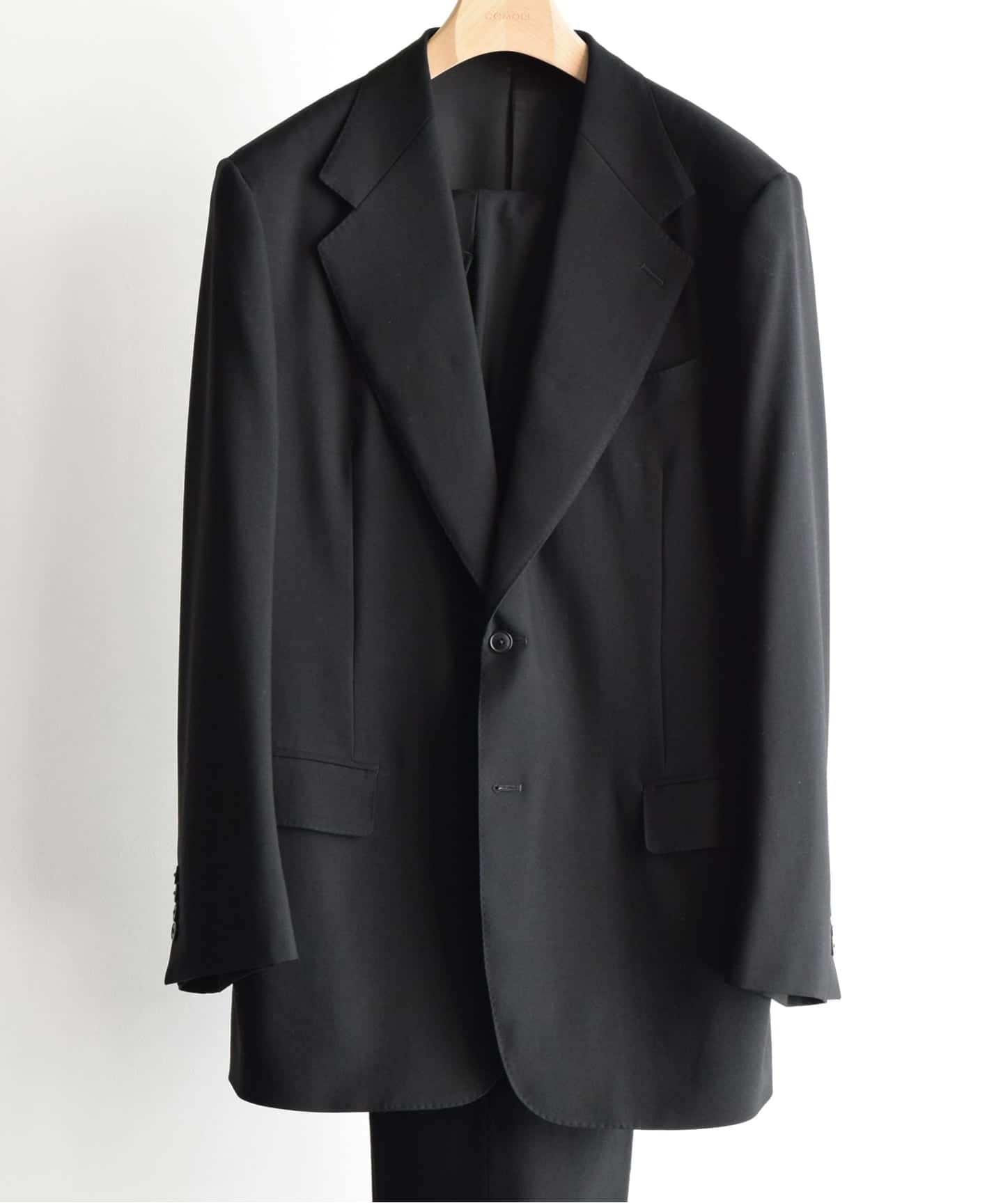 コモリセットアップ 美品 COMOLI /コモリ】ブラックフォーマルスーツ（スーツ・セットアップ
