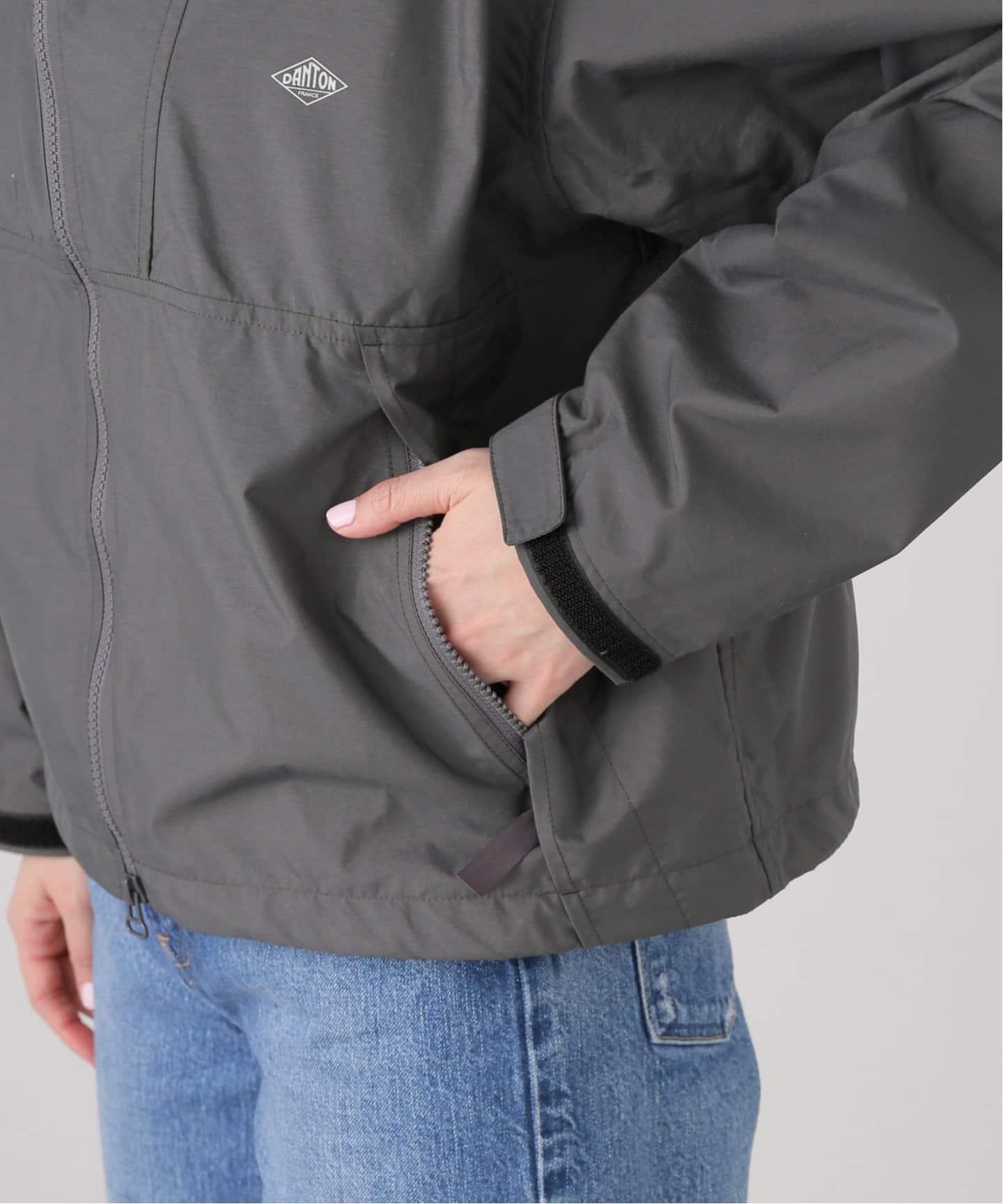 DANTON HOODED SHORT JACKET（マウンテンパーカー）｜BOICE FROM