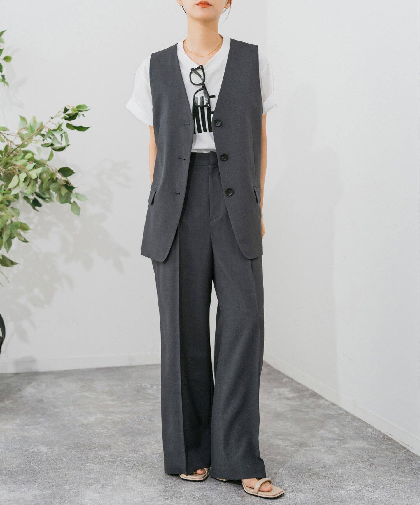 極美品✴︎【Spick＆Span】再販ポケット付きVネック ジレ Spick＆Span】再販✴︎ポケット付きVネック ジレ