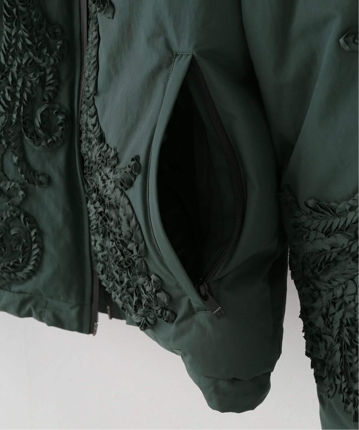 TAAKK/ターク】EMBROIDERY DOWN JACKET（ダウンジャケット）｜THENIME