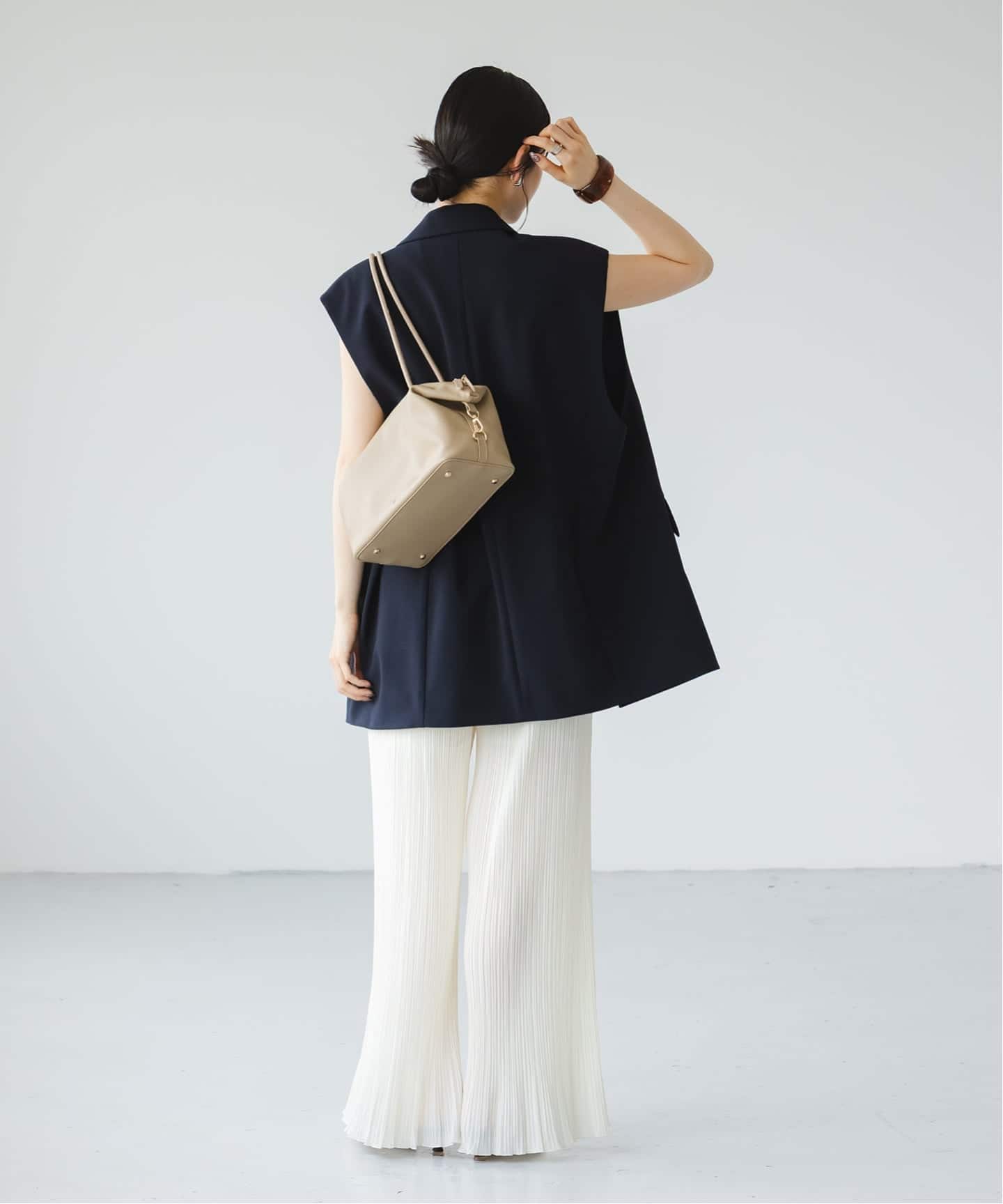 コクーンシルエットオーバージレ（ジレ）｜NOBLE（ノーブル）の通販