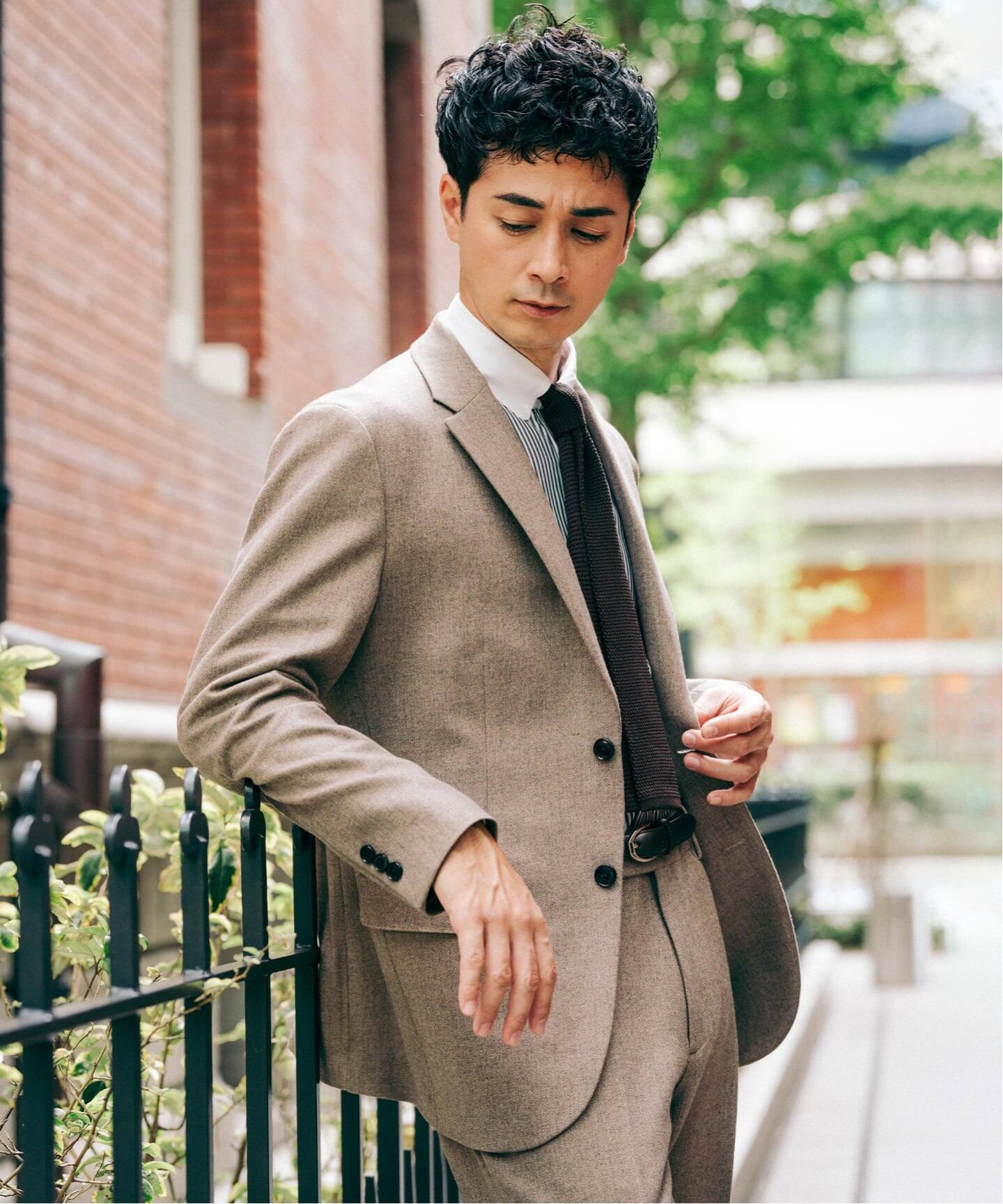 【美品】 エディフィス EDIFICE セットアップ ベージュ スーツ ダブル 美品】 エディフィス EDIFICE セットアップ ベージュ スーツ ダブル