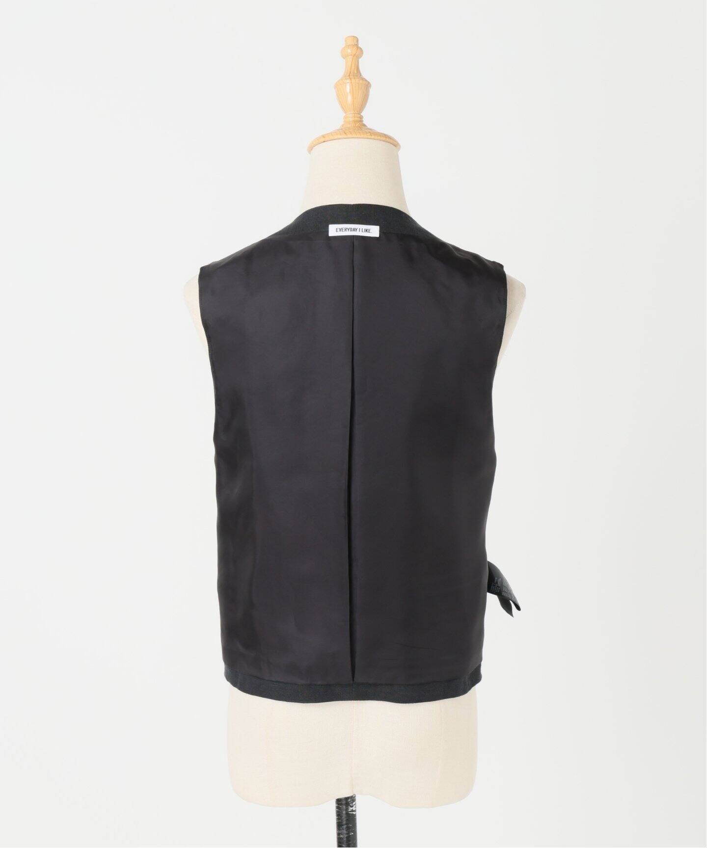 Linen ベスト（ジレ）｜Deuxieme Classe（ドゥーズィエム クラス