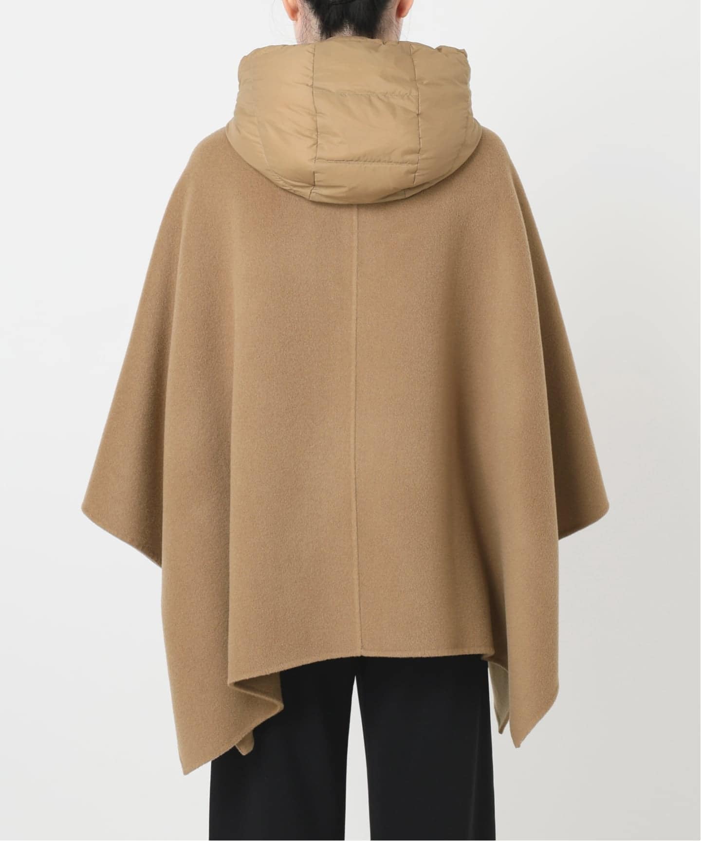 予約》【MY WHITE/マイホワイト】CAPE（ポンチョ・マント