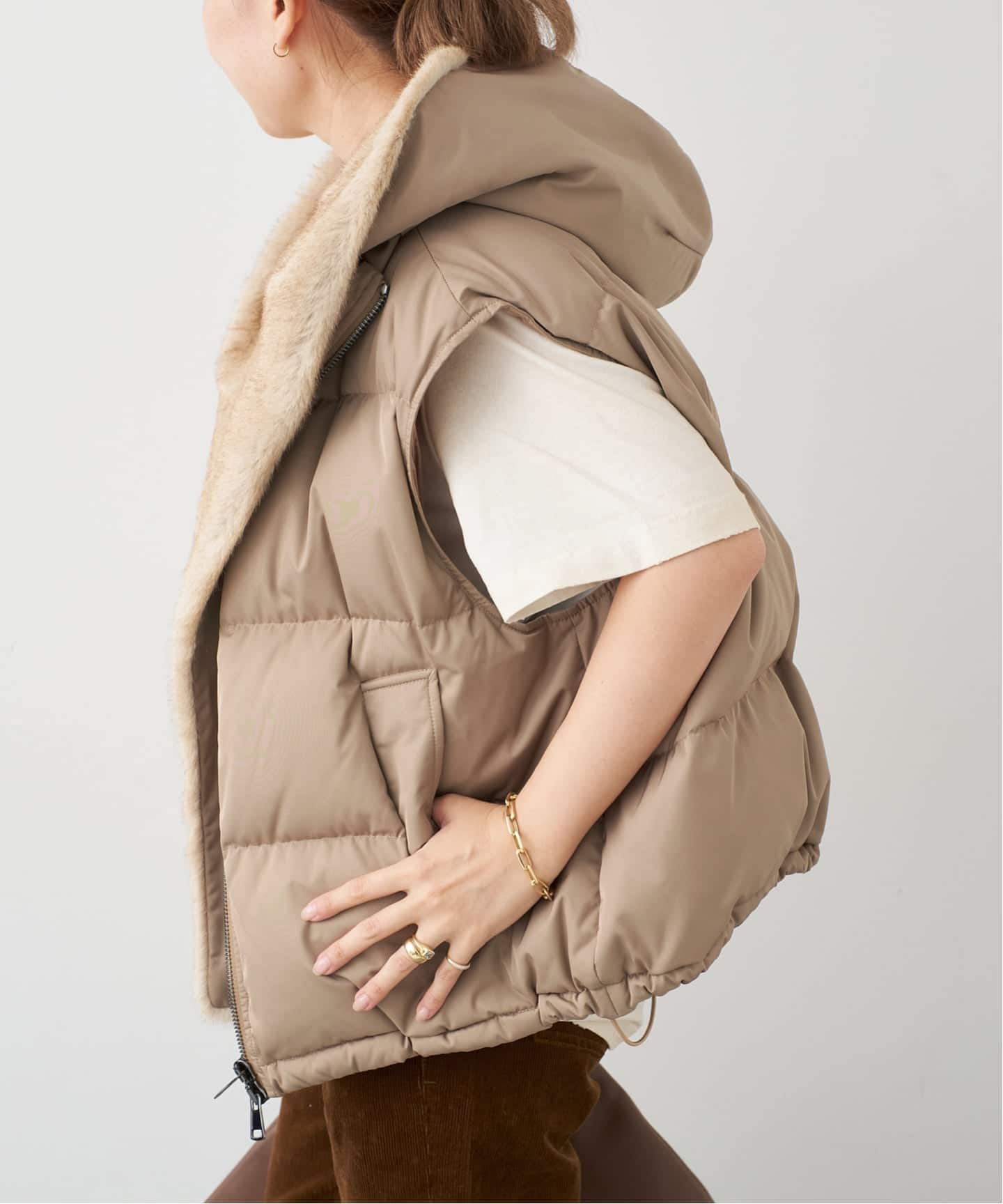 予約》【MY WHITE/マイホワイト】VEST（ダウン・中綿ベスト
