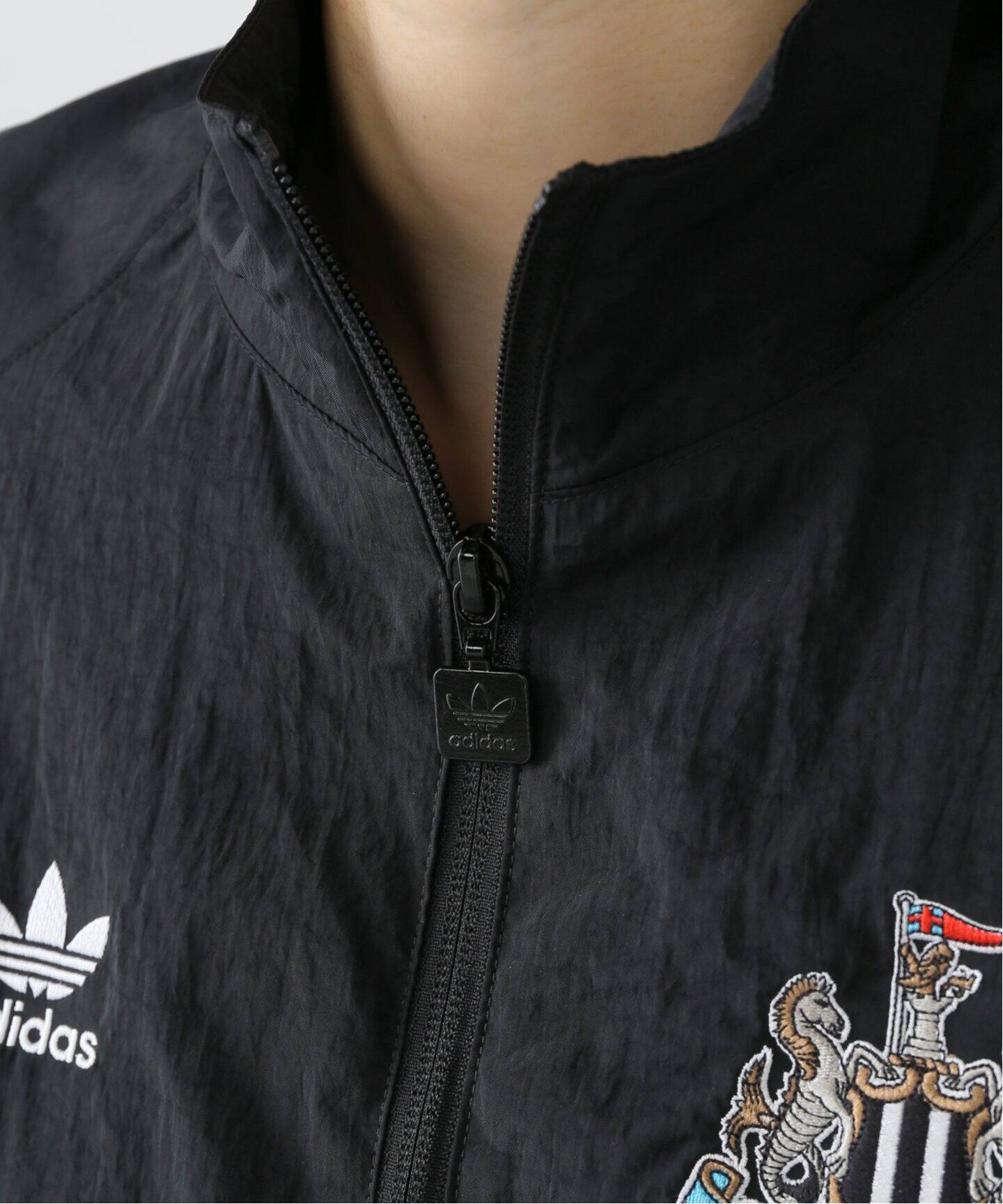 ADIDAS/アディダス】 NEWCASTLE UNITED FC TRACK ジャケット（ナイロン 