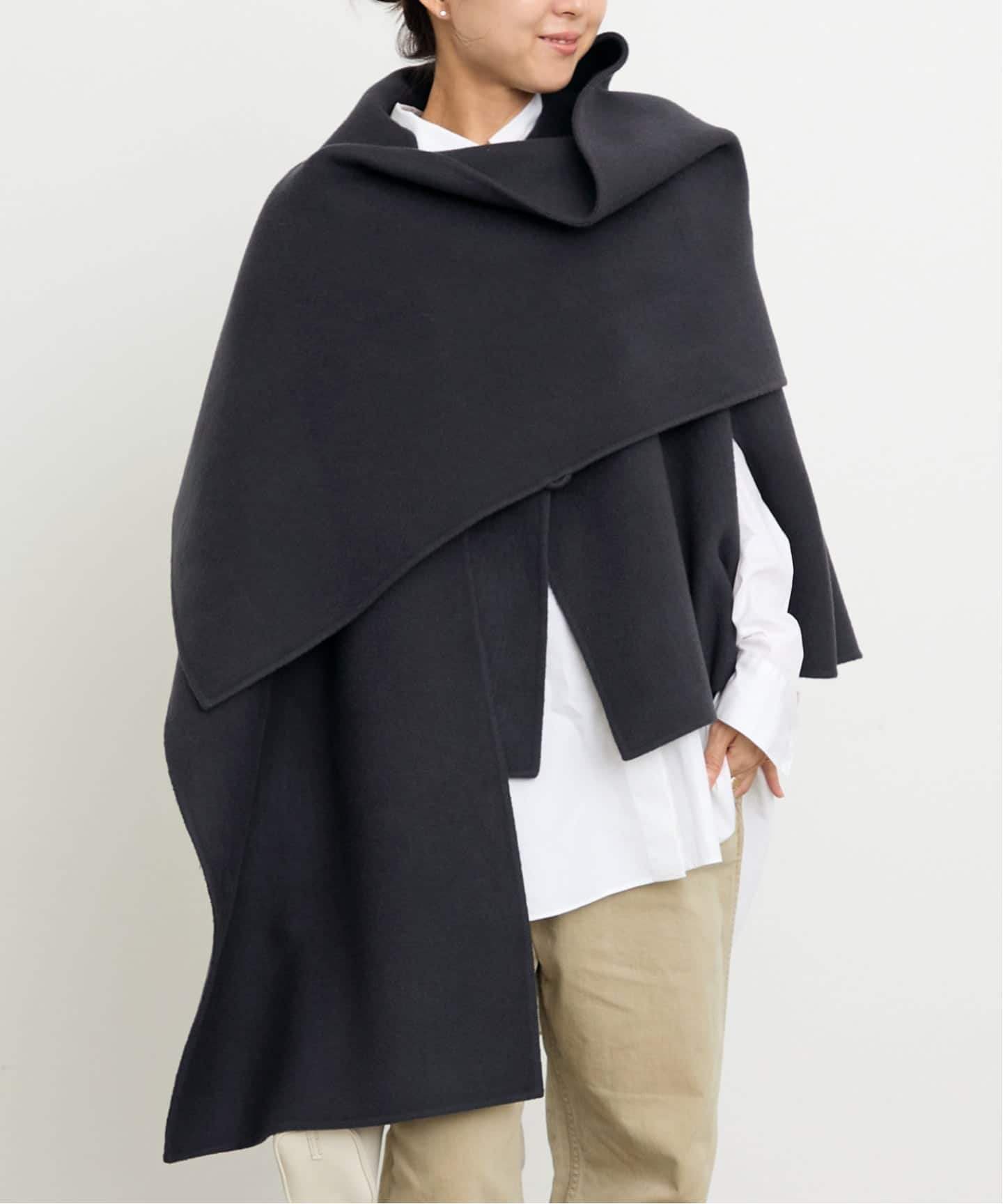AP STUDIO ウラケ ポンチョ　アパルトモン Fluffy Wrap Poncho（ポンチョ・マント）｜L'Appartement