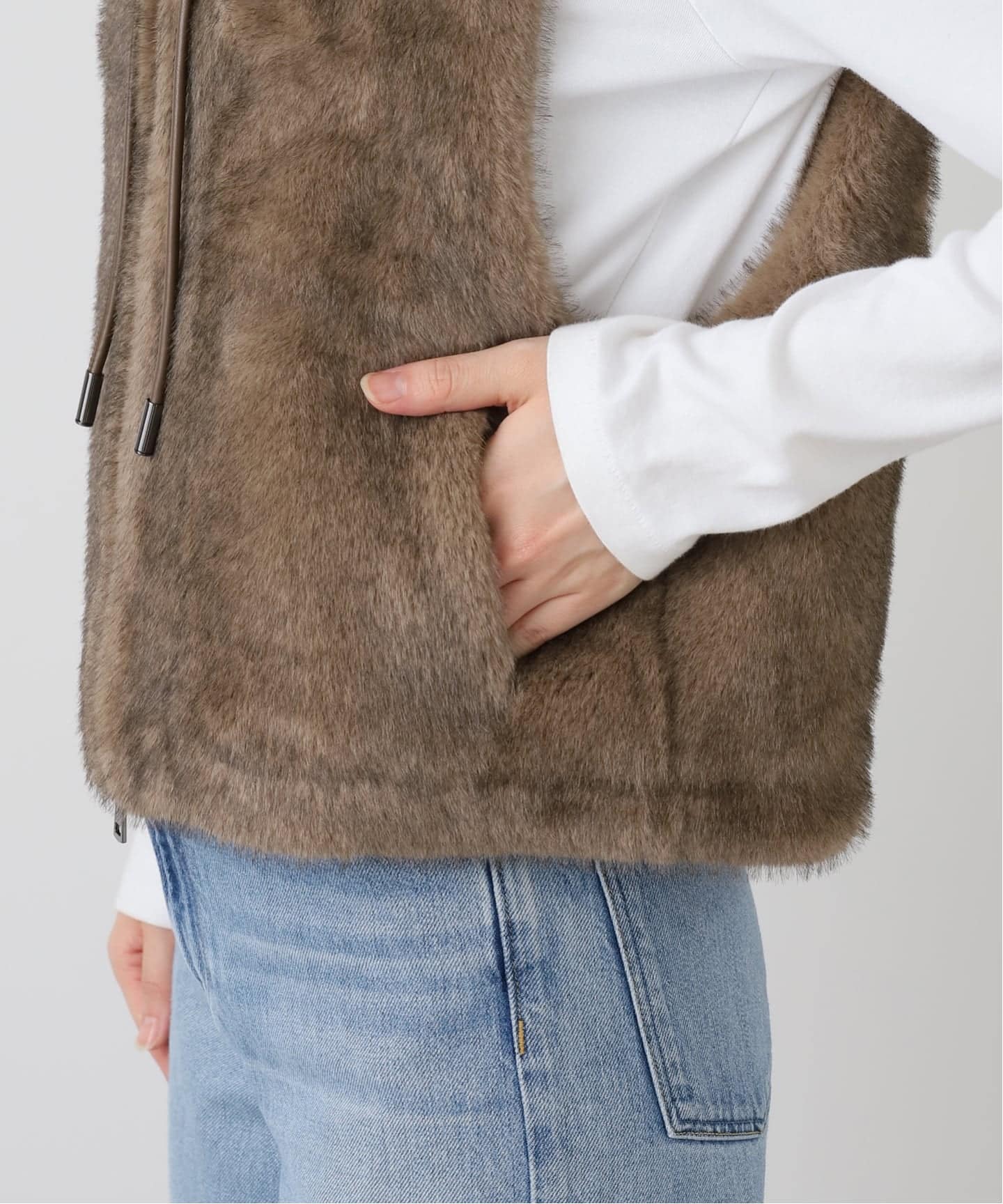 LOU ANDREA/ルーアンドレア】 HOOD VEST（ジレ）｜L'Appartement