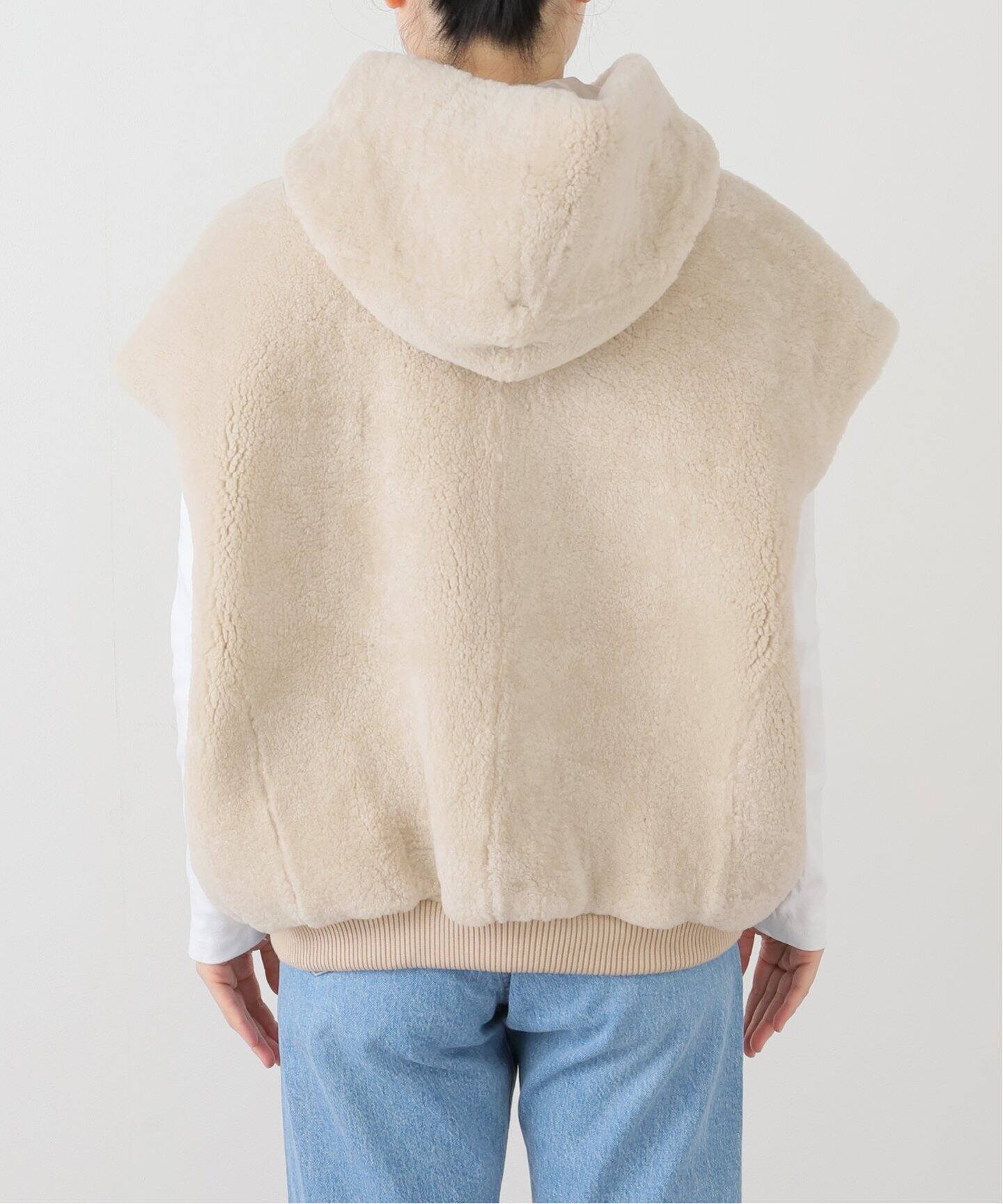 【VENTCOUVERT/ ヴァンクヴェール】MOUTON VEST VENTCOUVERT/ヴァンクヴェール】 MOUTON VESTのコーディネート