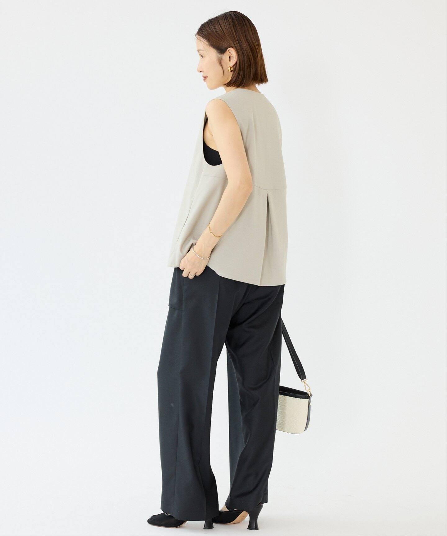 24年 極上美品 IENA イエナ ペプラム ジレ リネン混 定価2.4 24年 極上美品 IENA イエナ ペプラム ジレ リネン混 定価2.4