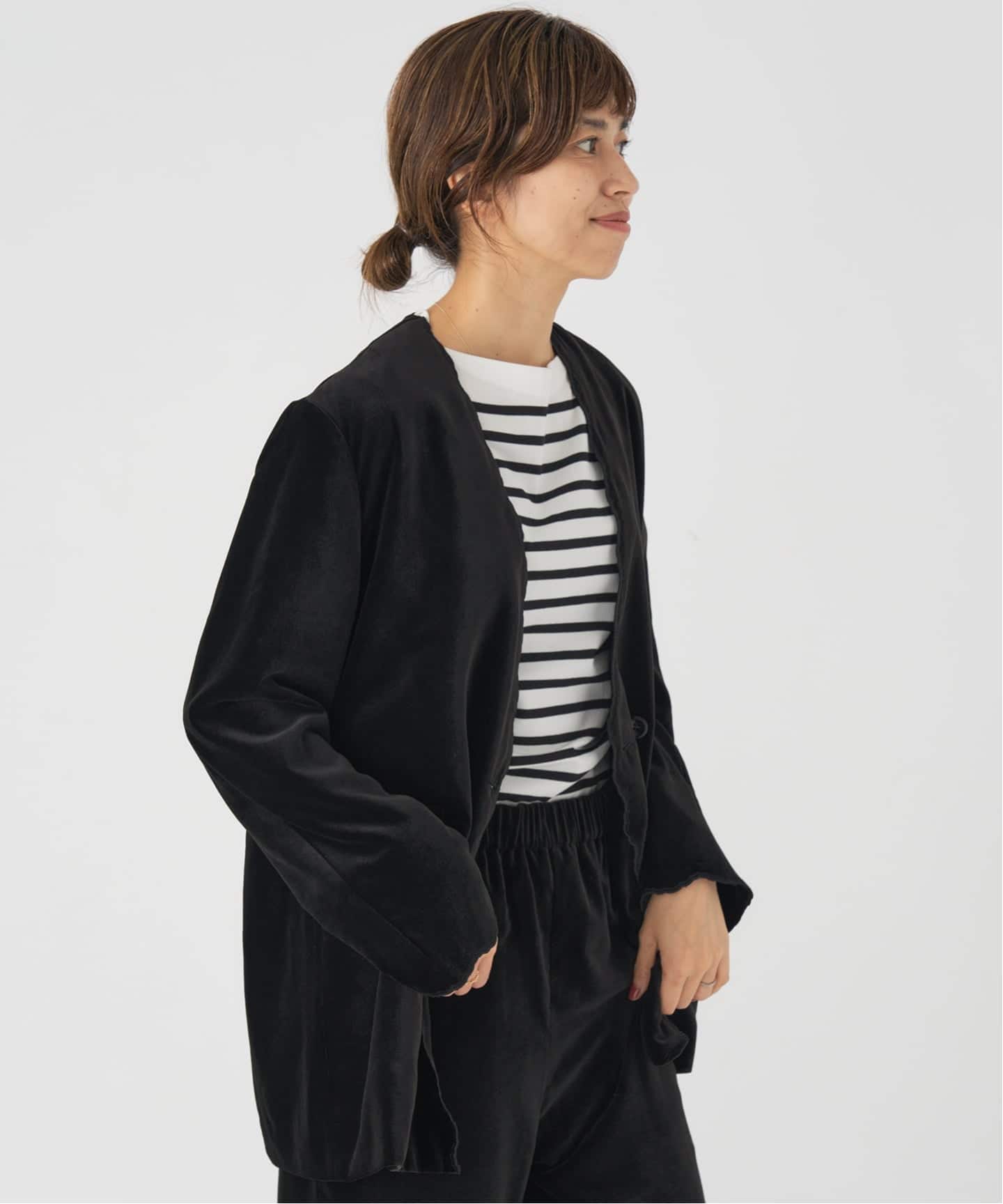IENA スカラップドベルベットジャケット スカラップドベルベットジャケット（ノーカラージャケット