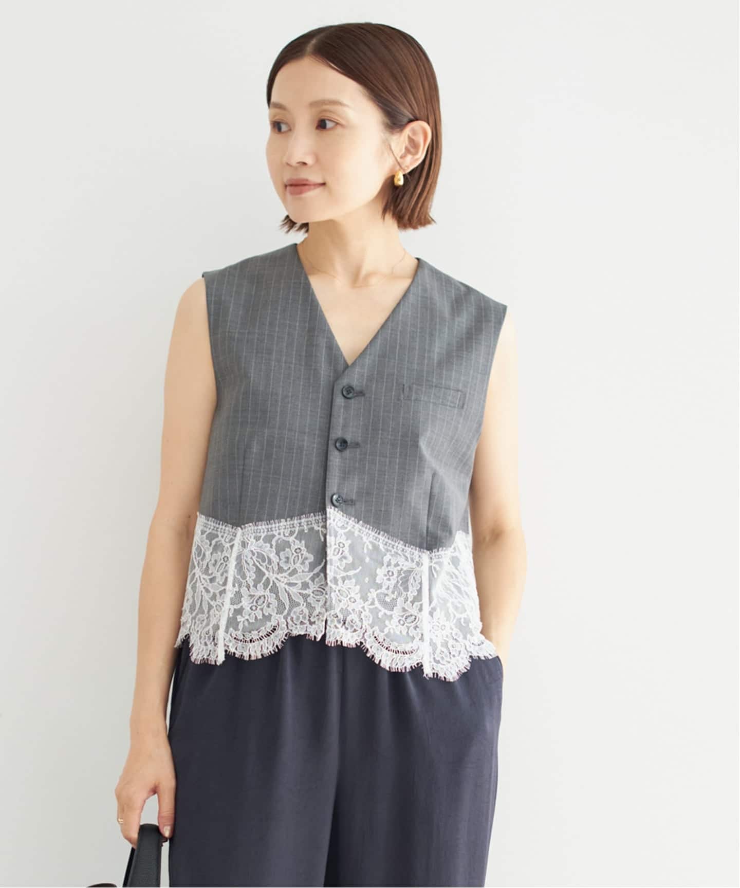 イエナ　iena ヘムレースジレ　ストライプ　レース　ベスト　グレー ヘムレースジレ（ジレ）｜IENA（イエナ）の通販｜BAYCREW'S STORE