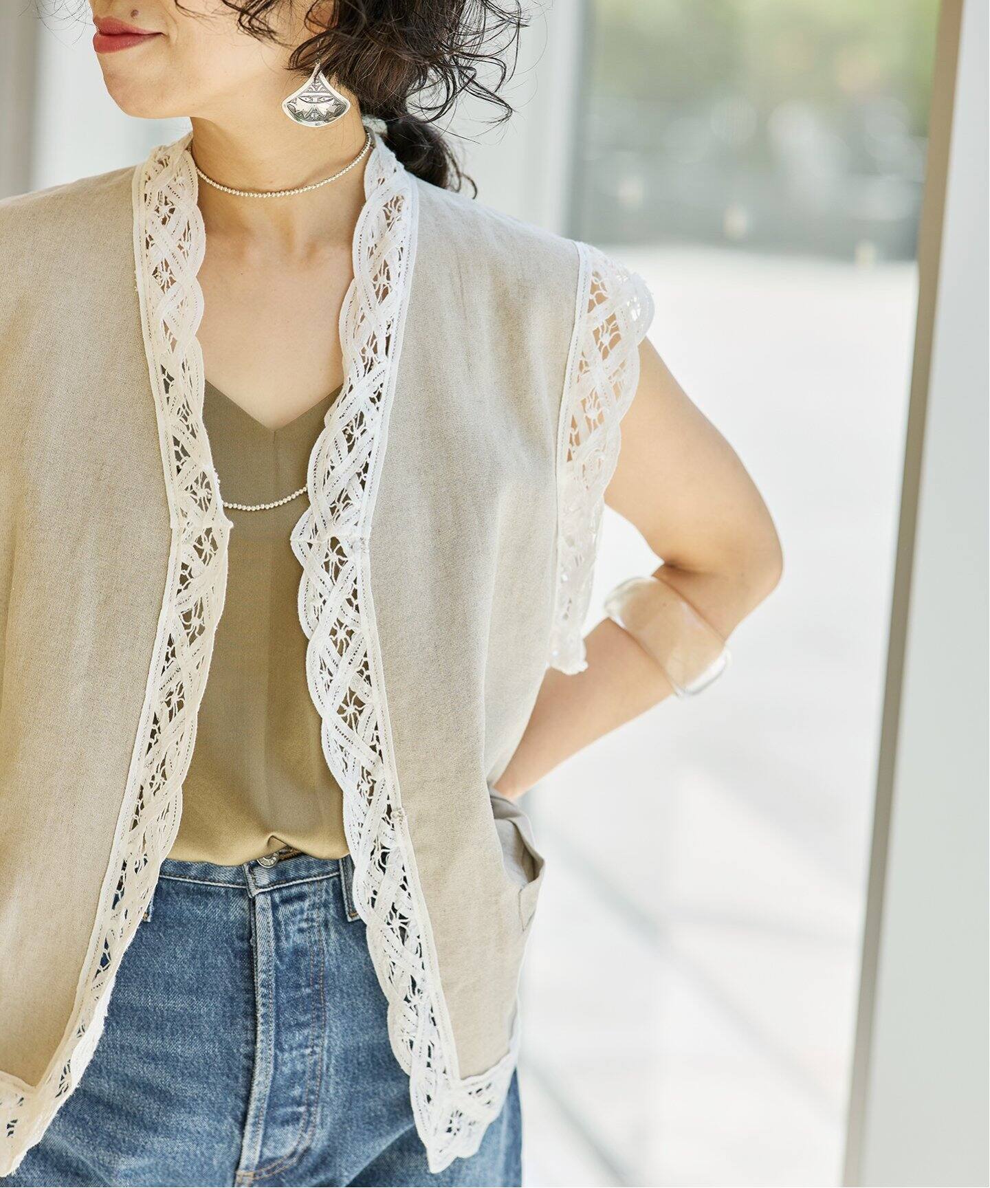 IENA LA BOUCLE バテンレースコンビジレ（ジレ）｜IENA（イエナ）の 