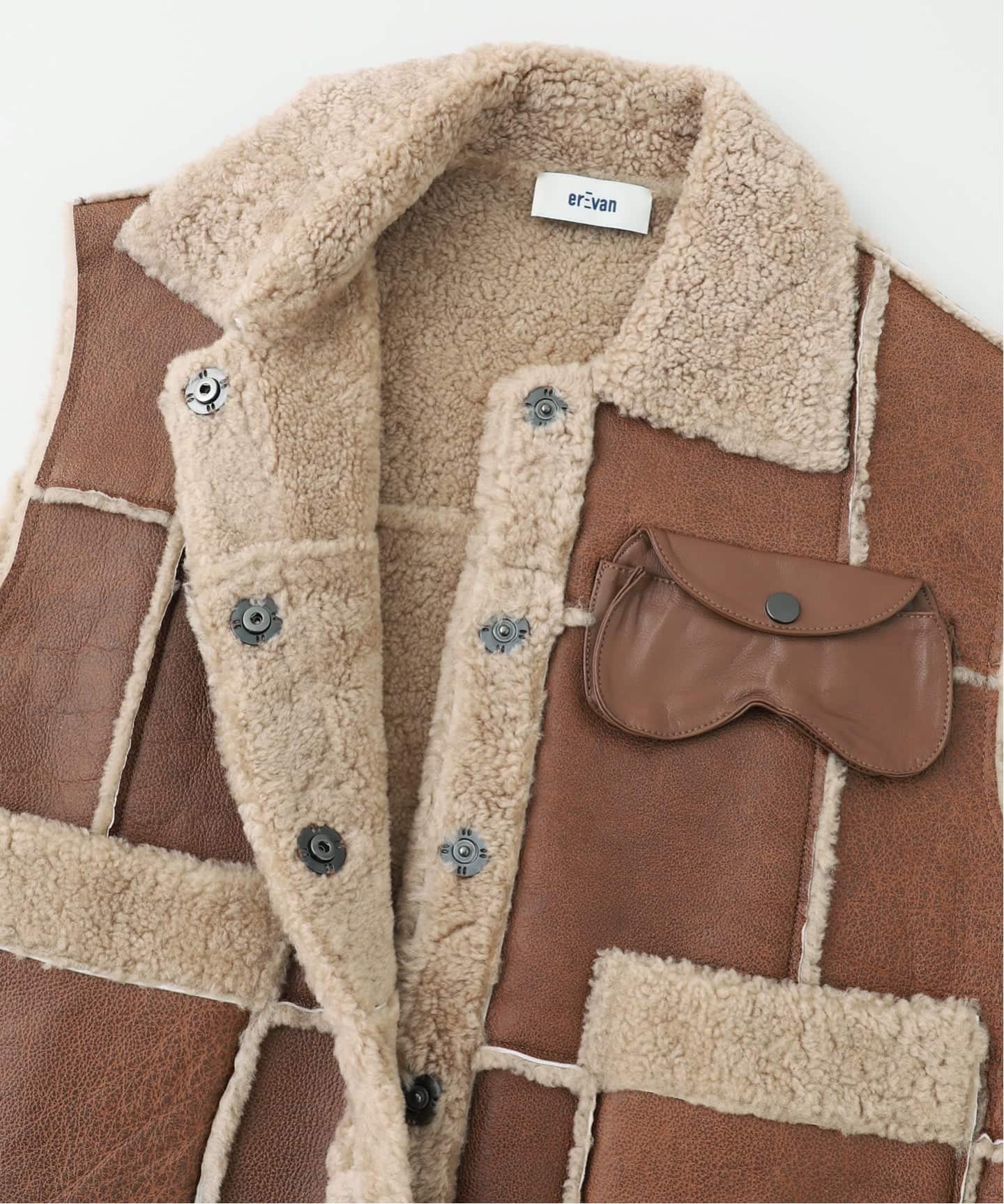 EREVAN/エレヴァン】 VESTE FUJI：ムートンベスト（ベスト）｜L