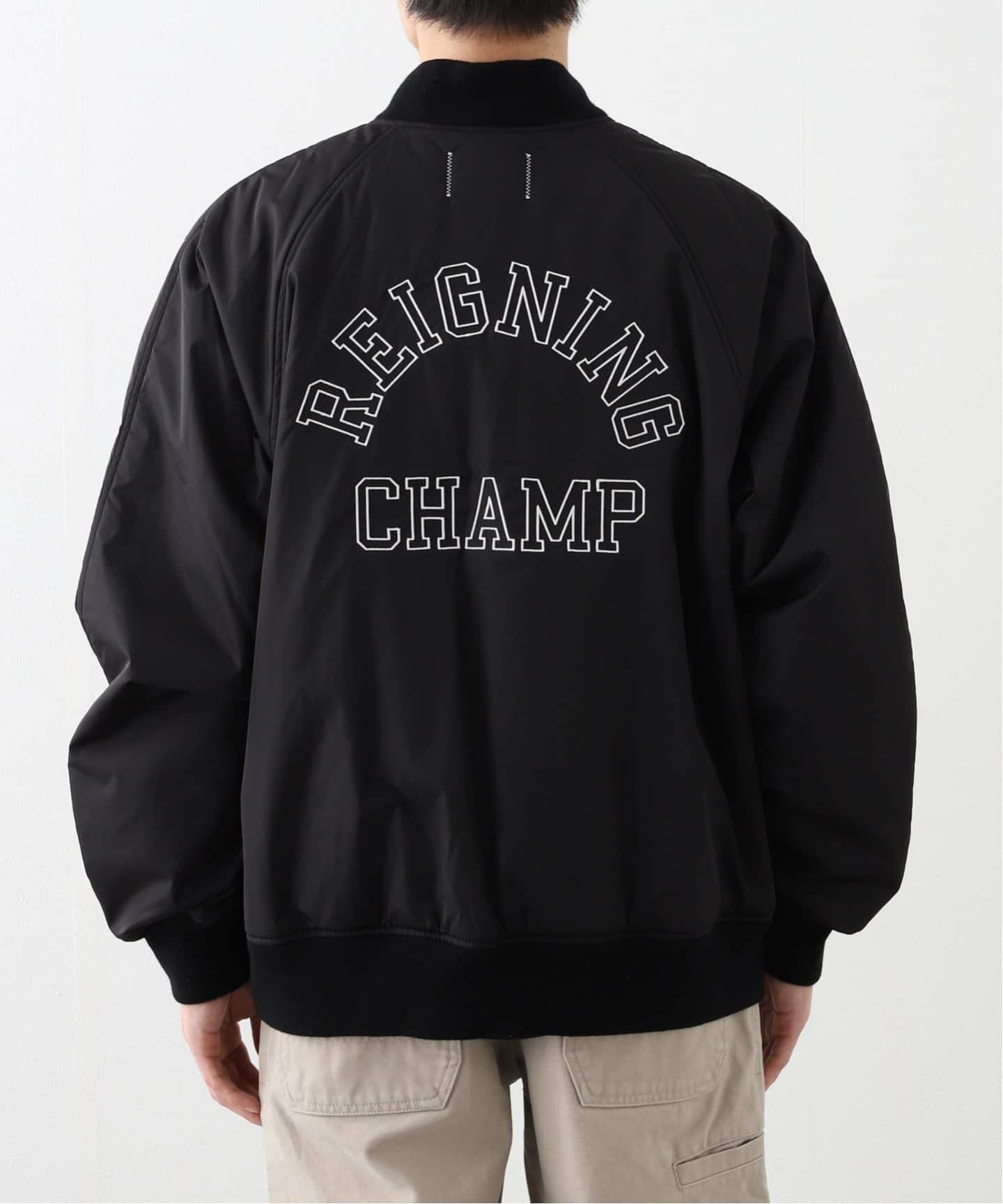 ECONYL SATIN NYLON ARCH LOGO STADIUM JACKET（ナイロンジャケット