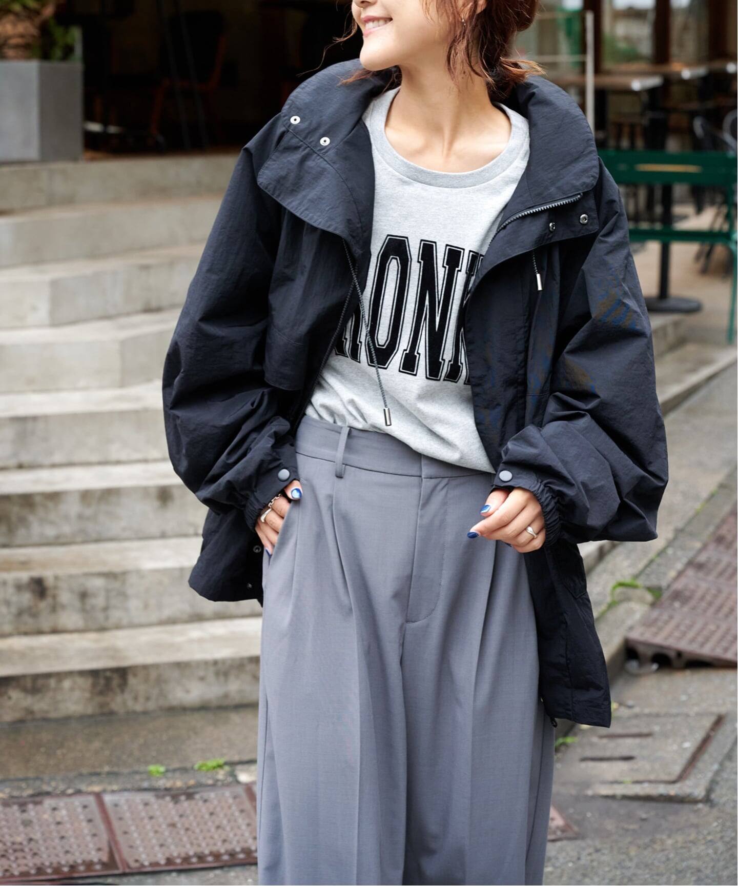 アスレチックブルゾン ユニセックス着用可（マウンテンパーカー