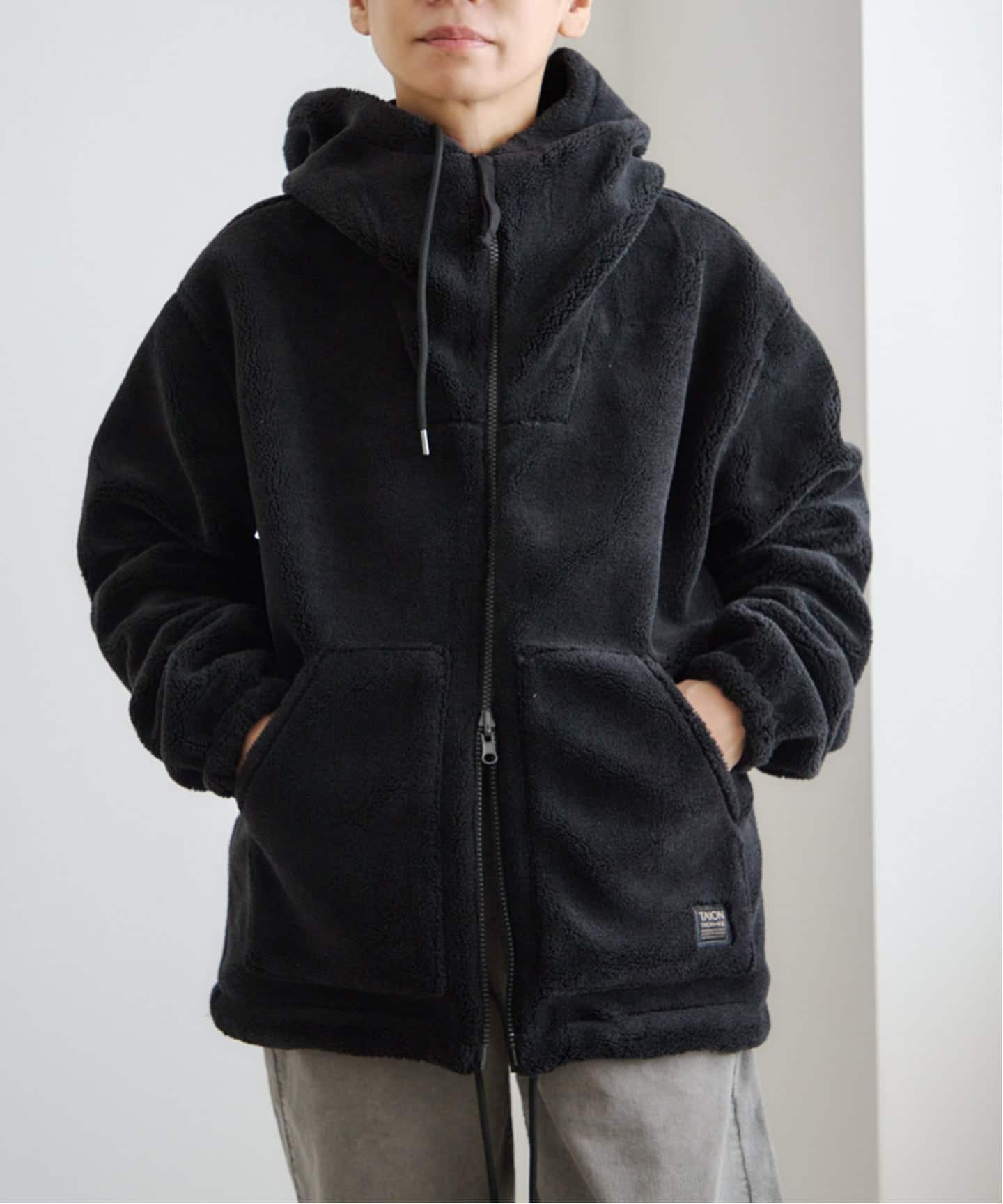 TAION♡ノンダウンミリタリーリバーシブルボアフーディー ジャケット　タイオン TAION NON DOWN MILITARY REVERSIBLE BOA HOODIE（ボア・フリース