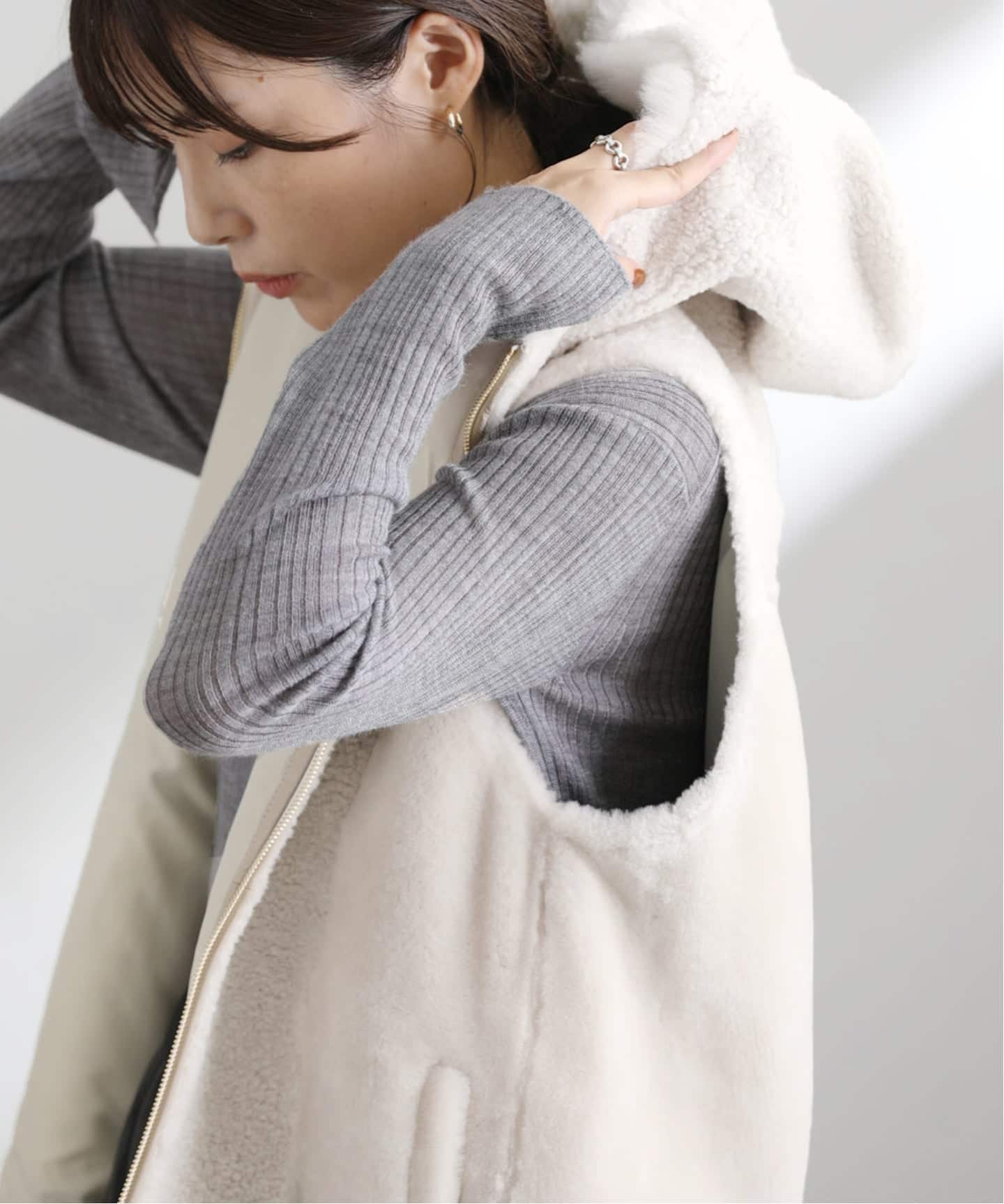 I74 L リサコンテ イタリア製 ムートン ベスト ブラウン レディース I74 L リサコンテ イタリア製 ムートン ベスト ブラウン レディース