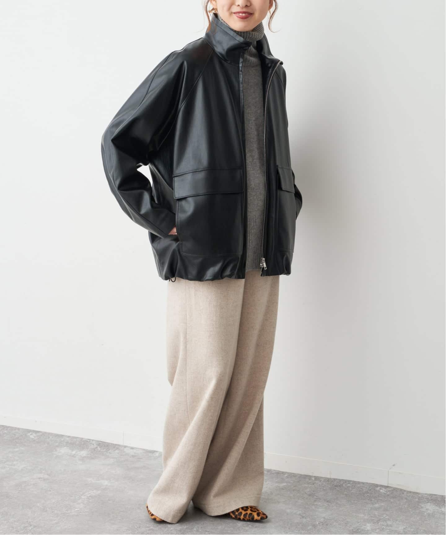 LIBJOIE スタンドカラーフェイクレザーブルゾン LIBJOIE スタンドカラーフェイクレザーブルゾン LIBJOIE スタンド