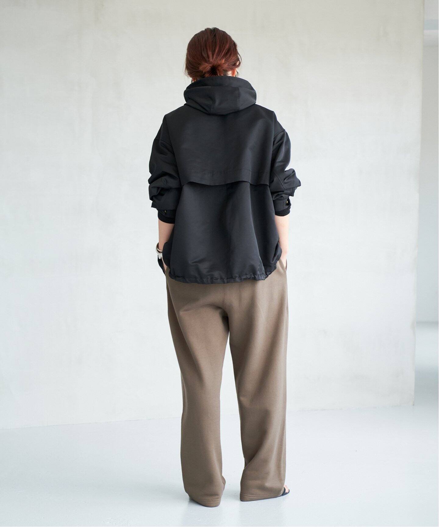 SPICK AND SPAN 黒 フード付きブルゾン　マウンテンパーカー Spick and Span｜スピック＆スパンのマウンテンパーカー