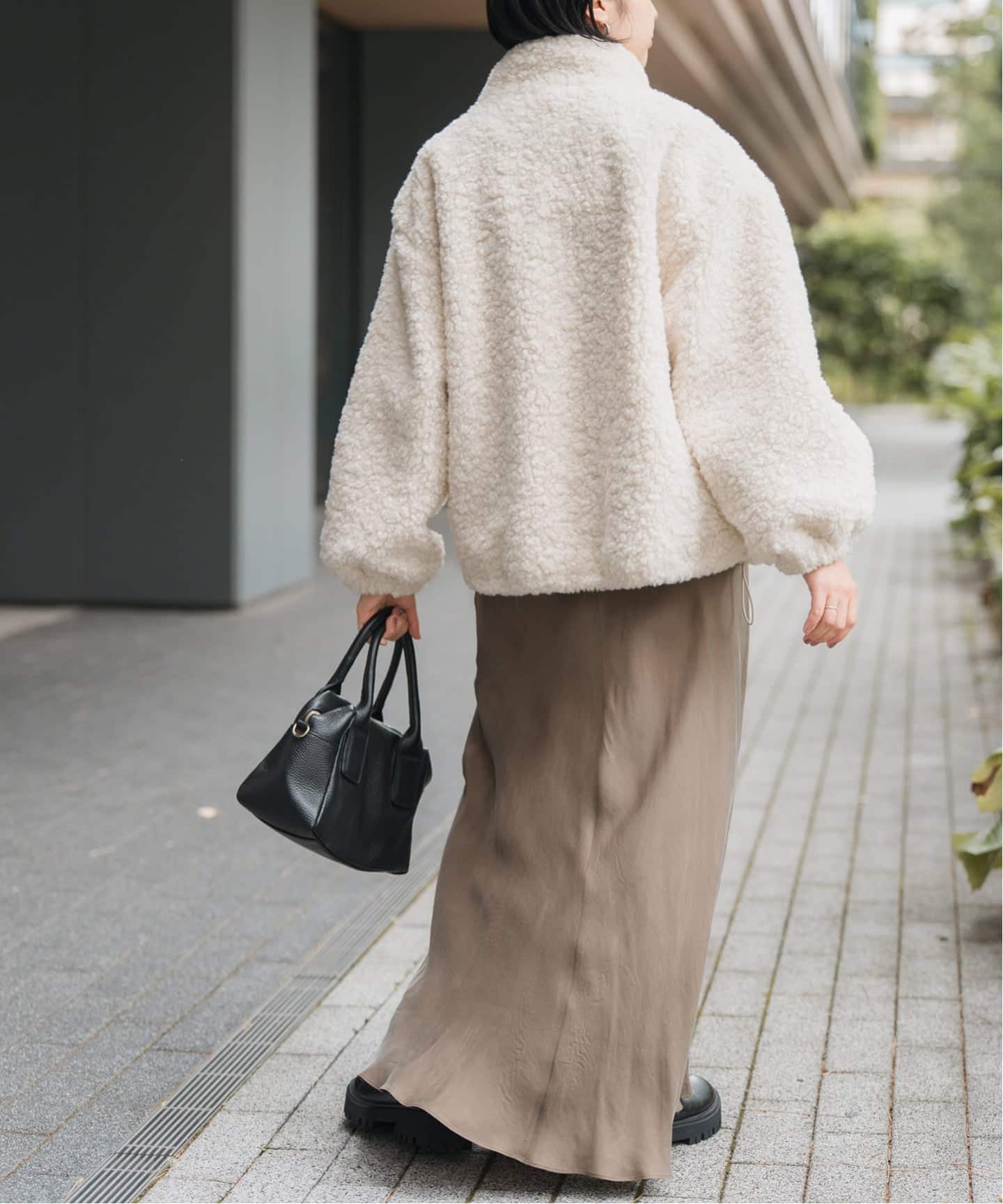 B'z　ジャンパー 秋冬 【B-02】 中わたブルゾン(M OR(オレンジ)): アパレル