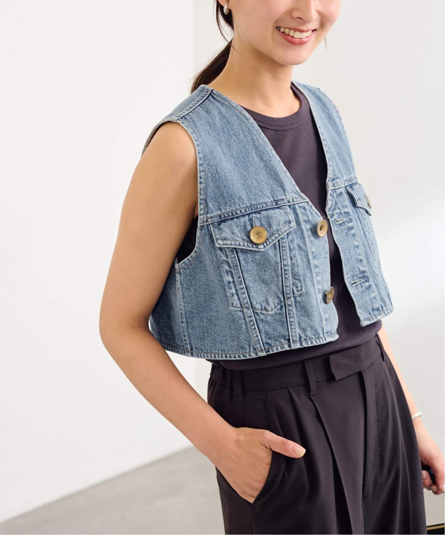 FRAMeWORK OUT OF FRAMe BIB ベスト FRAMeWORK ／OUT OF FRAMe BIBベスト