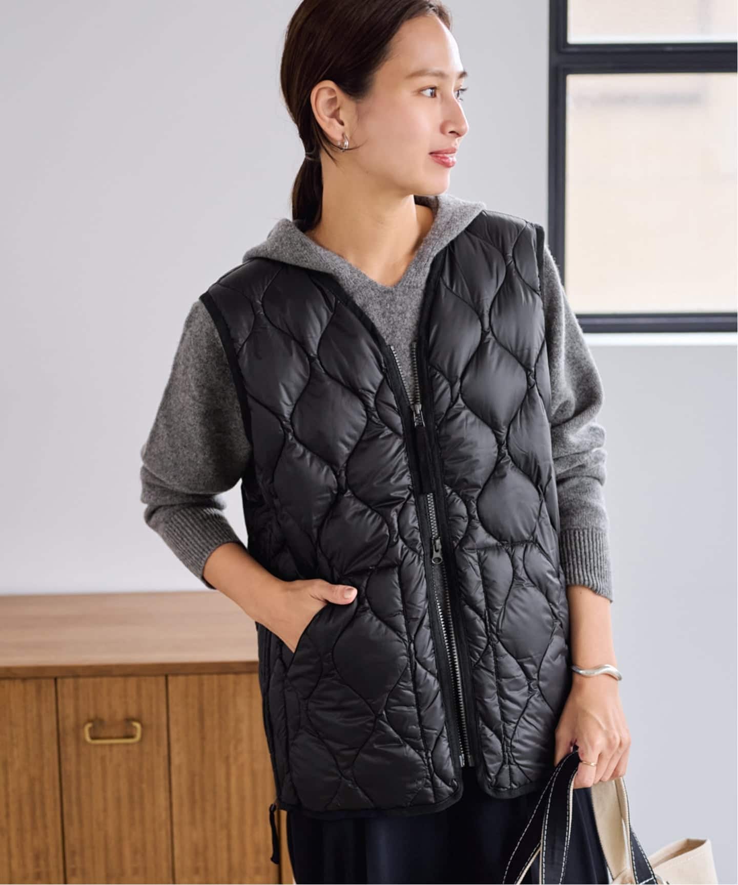 早いもの勝ち！新品未使用！FRAMEWORK ダウンベスト FRAMeWORK（フレームワーク）の「ダウンベスト（ダウンベスト）」 - WEAR