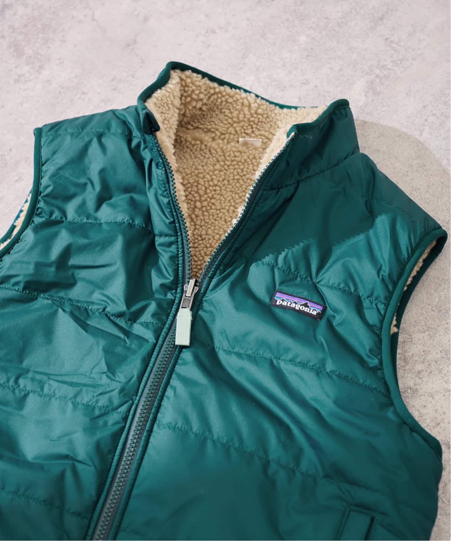 Framework パタゴニア　リバーシブル ダウンベスト XS ベイクルーズ Framework パタゴニア リバーシブル ダウンベスト XS ベイクルーズ