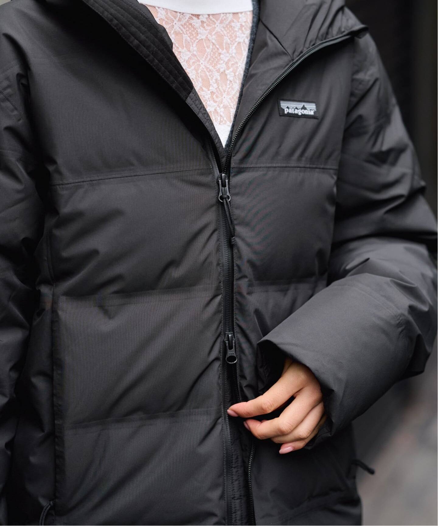 美品 シルエット◎ パタゴニア ダウンジャケット ブラック M ボリュームネック 2WAY 撥水ナイロン ビッグシルエット ミリタリーショート中綿