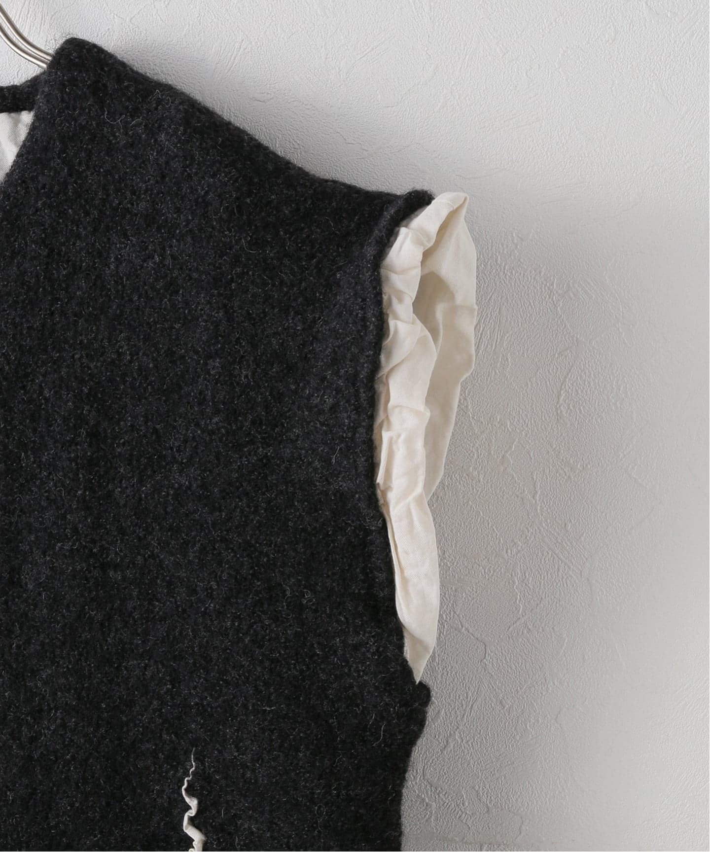 pillingsピリングス　ベスト pillings(ピリングス)のドライリネン縮絨ベスト通販 | 集英社