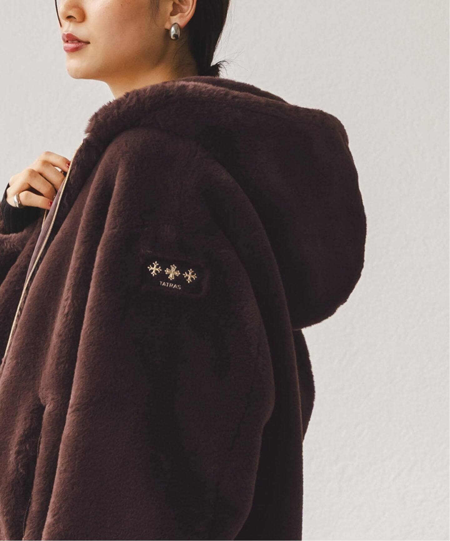 TATRAS(タトラス)YUMOLA(ユモラ)[2024年モデル]艶のあるエコファーを