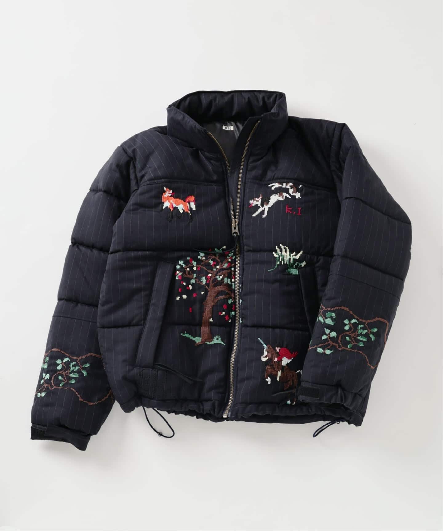 予約》KHOKI（コッキ）別注 embroidery puffer jacke（その他ブルゾン