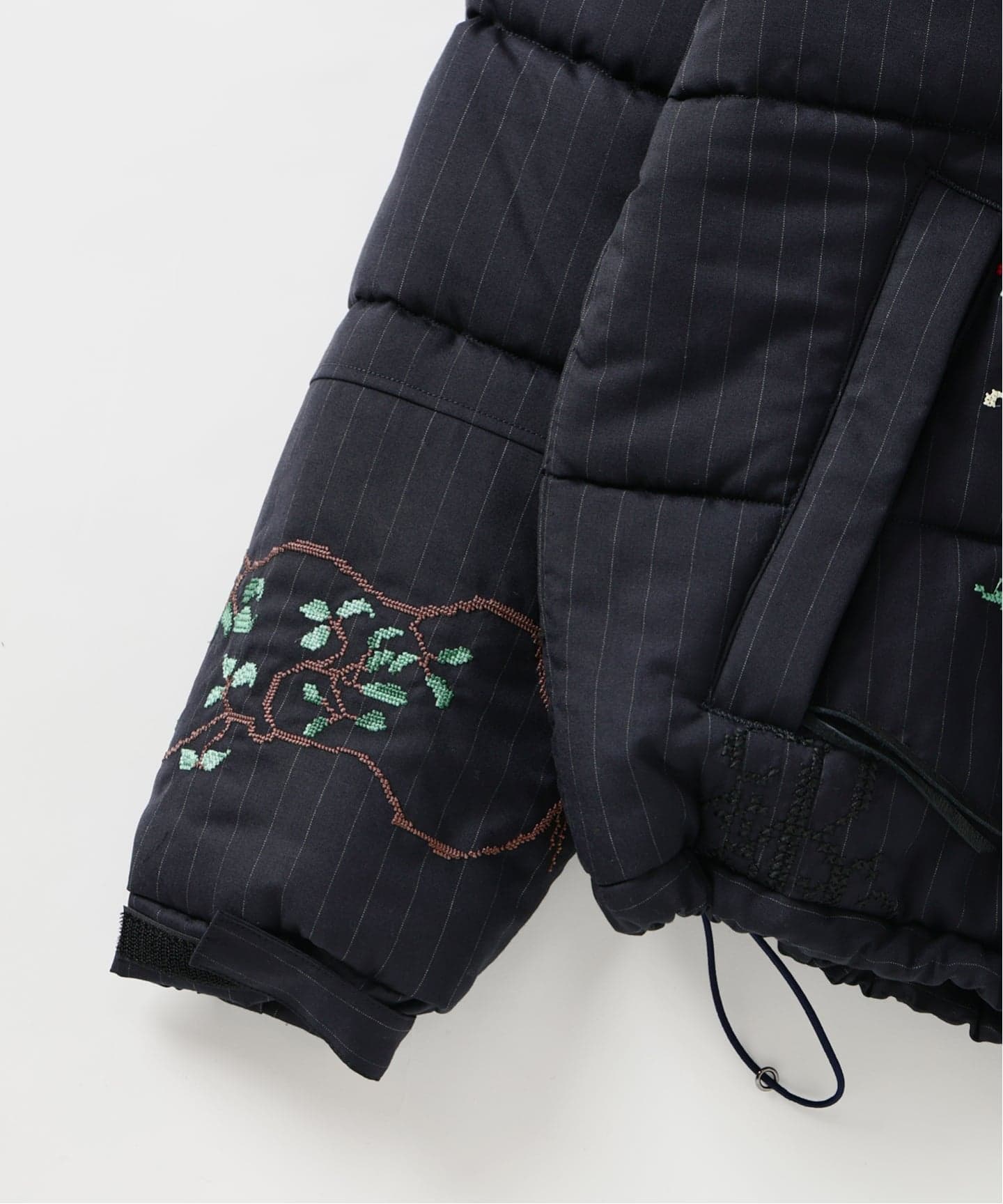 KHOKI（コッキ）別注 embroidery puffer jacke（その他ブルゾン