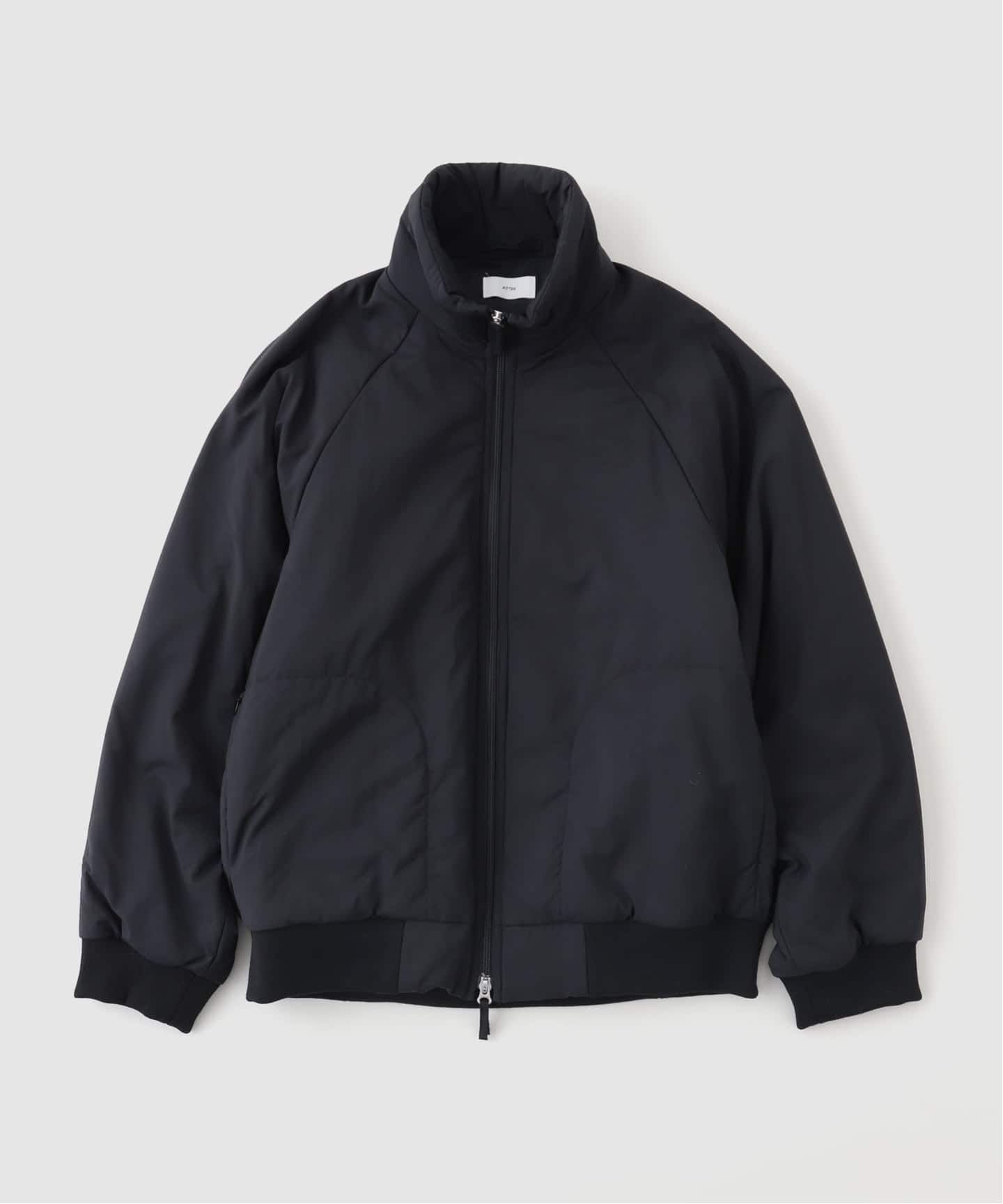 ATON (エイトン) MAT AIRLY NYLON WOOL PADDED STAND ジャケット