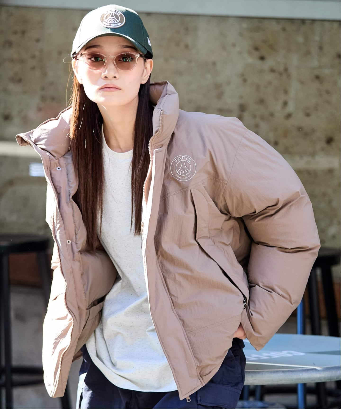 ダウンジャケット（レディース／カラーがベージュ／サイズM）の通販