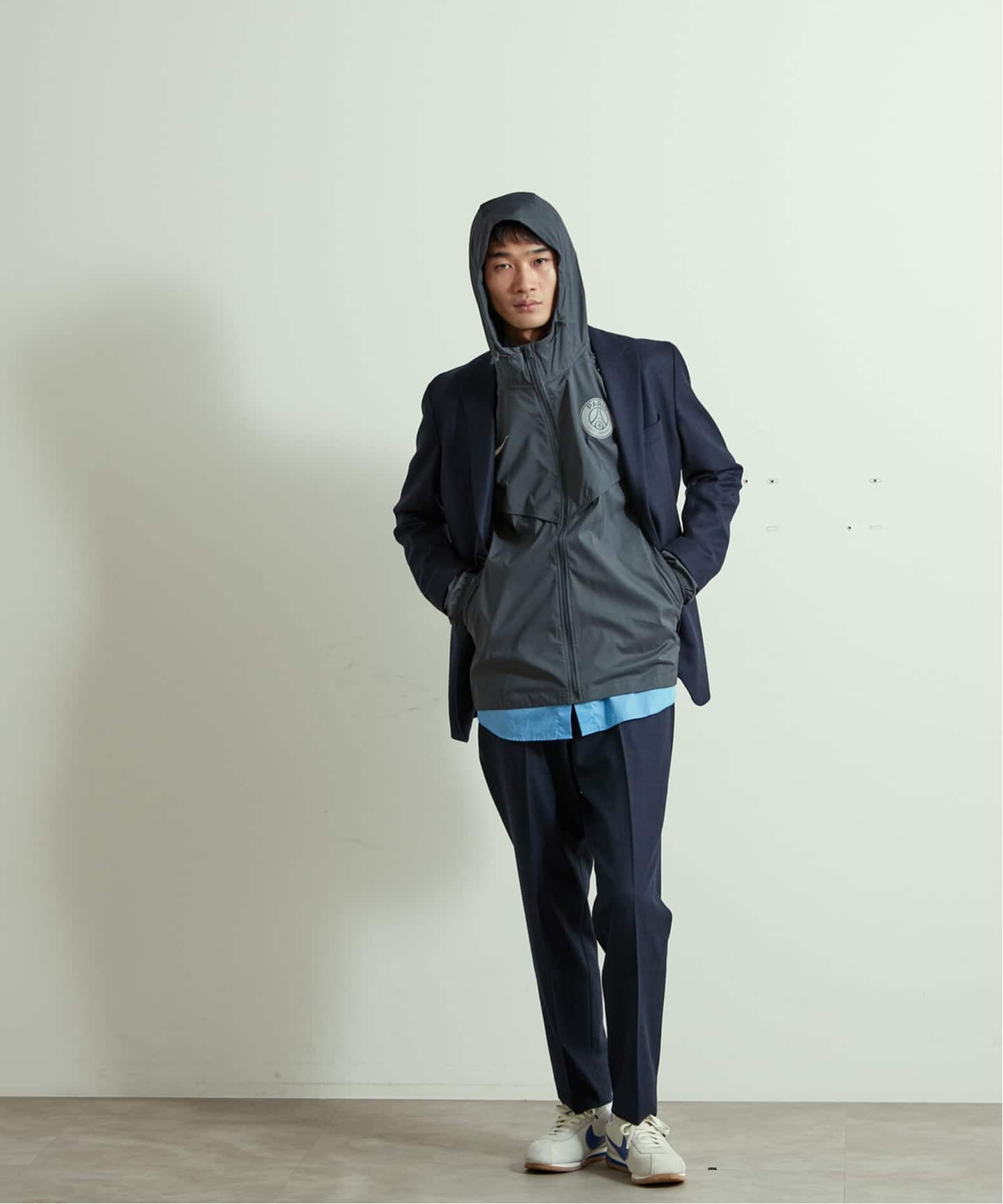 ☆新品☆ タグ付 NIKE PSG ウインドランナー L ナイキ パーカー ☆新品☆ タグ付 NIKE PSG ウインドランナー L ナイキ パーカー