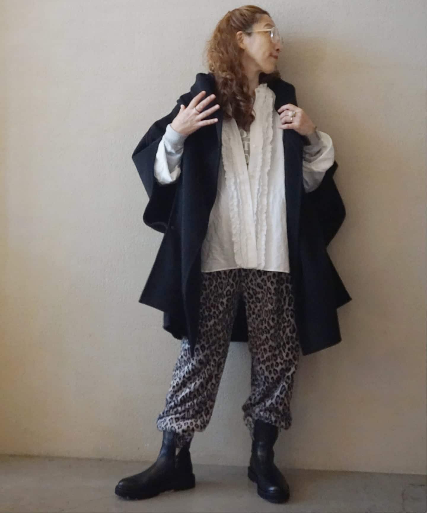 IENA　別注　COGTHEBIGSMOKE　GITTY HOODED CAPE GITTY HOODED CAPE, Poncho-shaped, Made in Japan | COGTHEBIGSMOKE