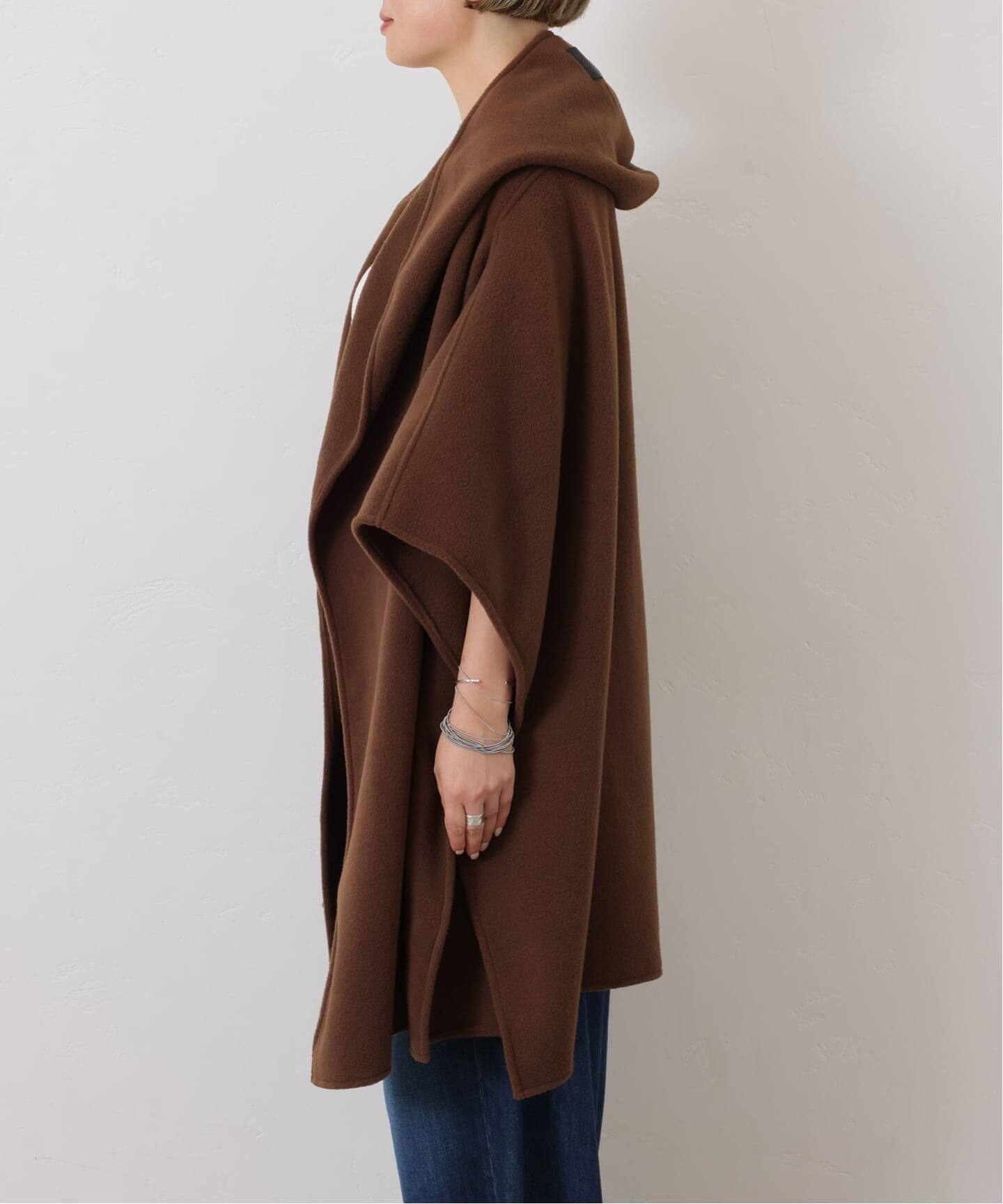 【COGTHEBIGSMOKE】 GITTY HOODED CAPE GITTY HOODED CAPE, Poncho-shaped, Made in Japan | COGTHEBIGSMOKE